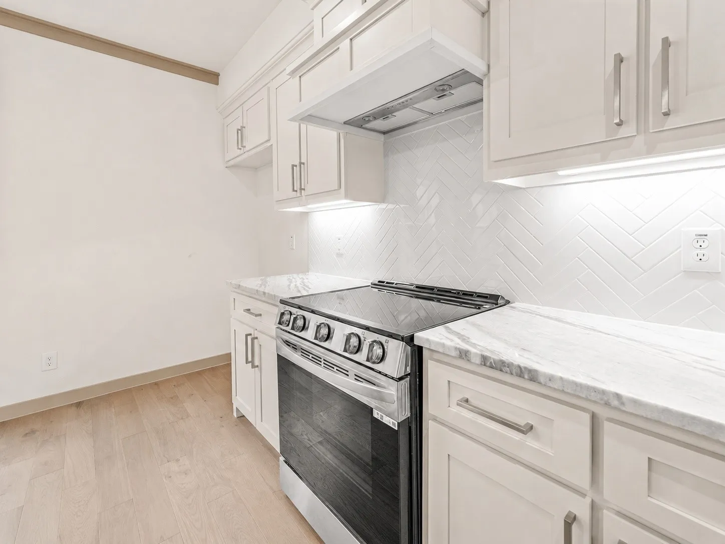 Townhouse For Sale in Tarrant County , 304 Golden Bell Lane, Fort Worth, Texas 76107, 2 Bedroom, 3 Bathroom, 2 Garage spaces, 1,802 Sqft, built in 2026, mls#21276823, Real Estate Agent in Fort Worth, Homes For Sale in Tarrant county, Homes For Sale in Fort Worth, Realtor in Fort Worth Texas, Real Estate Brokerage Independent Realty Texas, Luminita Cordes Realtor