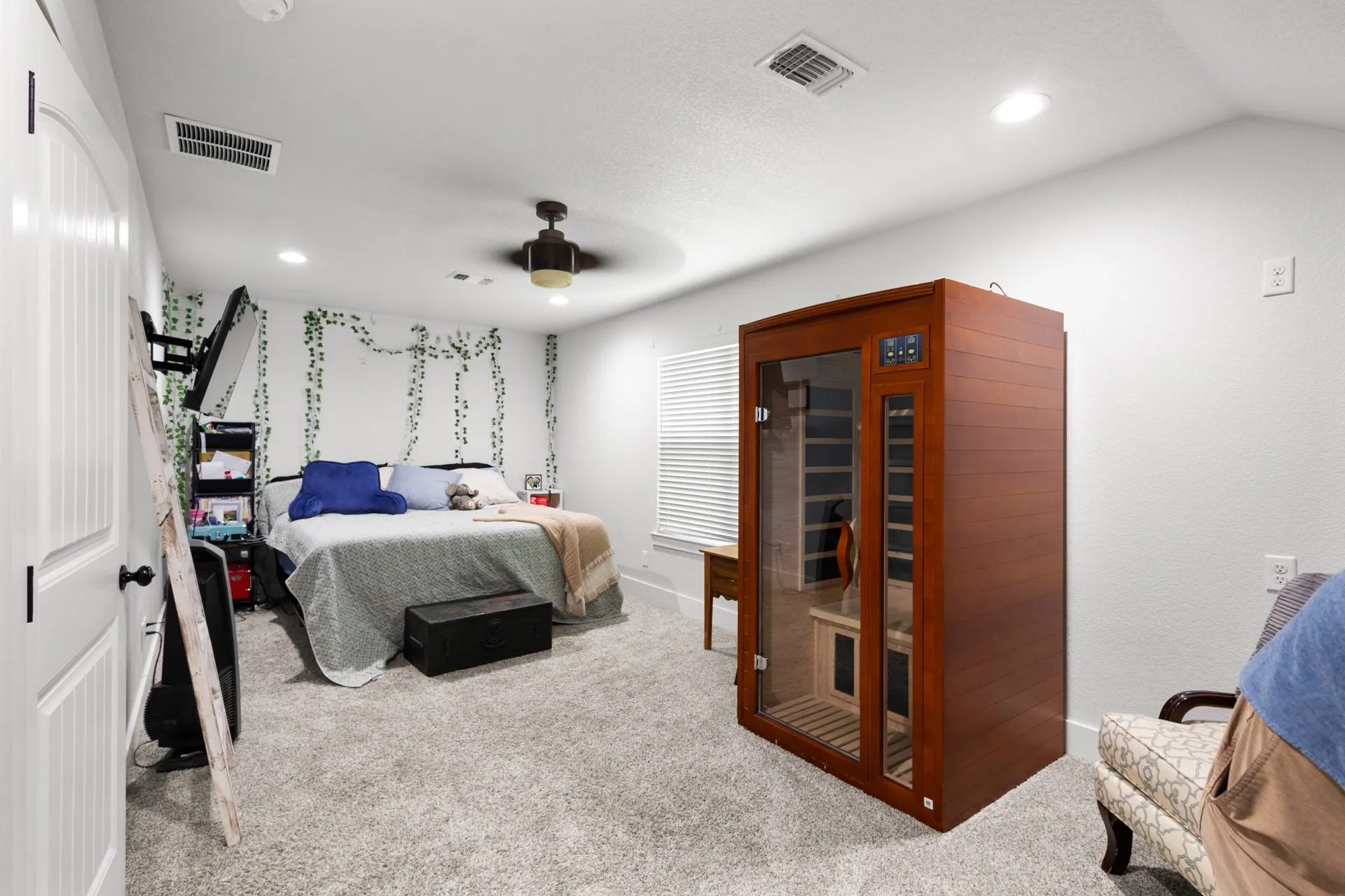 Duplex For Sale in Wise County , 137 County Road 3351, Paradise, Texas 76073, 12 Bedroom, 9 Bathroom, Garage spaces, 8,180 Sqft, built in 2020, mls#21270049, Real Estate Agent in Paradise, Homes For Sale in Wise county, Homes For Sale in Paradise, Realtor in Paradise Texas, Real Estate Brokerage Independent Realty Texas, Luminita Cordes Realtor
