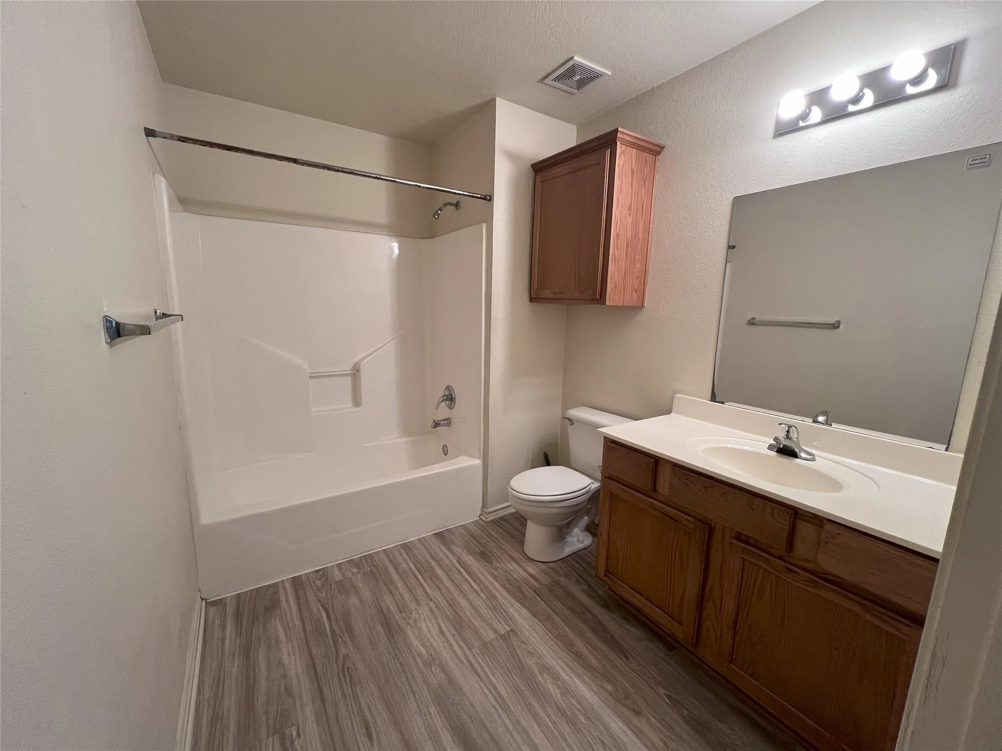 Apartment For Rent in Denton County , 630 Schmitz Avenue 3, Denton, Texas 76209, 0, 1 Bathroom, Garage spaces, 510 Sqft, built in 2004, mls#21278316, Real Estate Agent in Denton, Homes For Rent in Denton county, Homes For Rent in Denton, Realtor in Denton Texas, Real Estate Brokerage Independent Realty Texas, Luminita Cordes Realtor