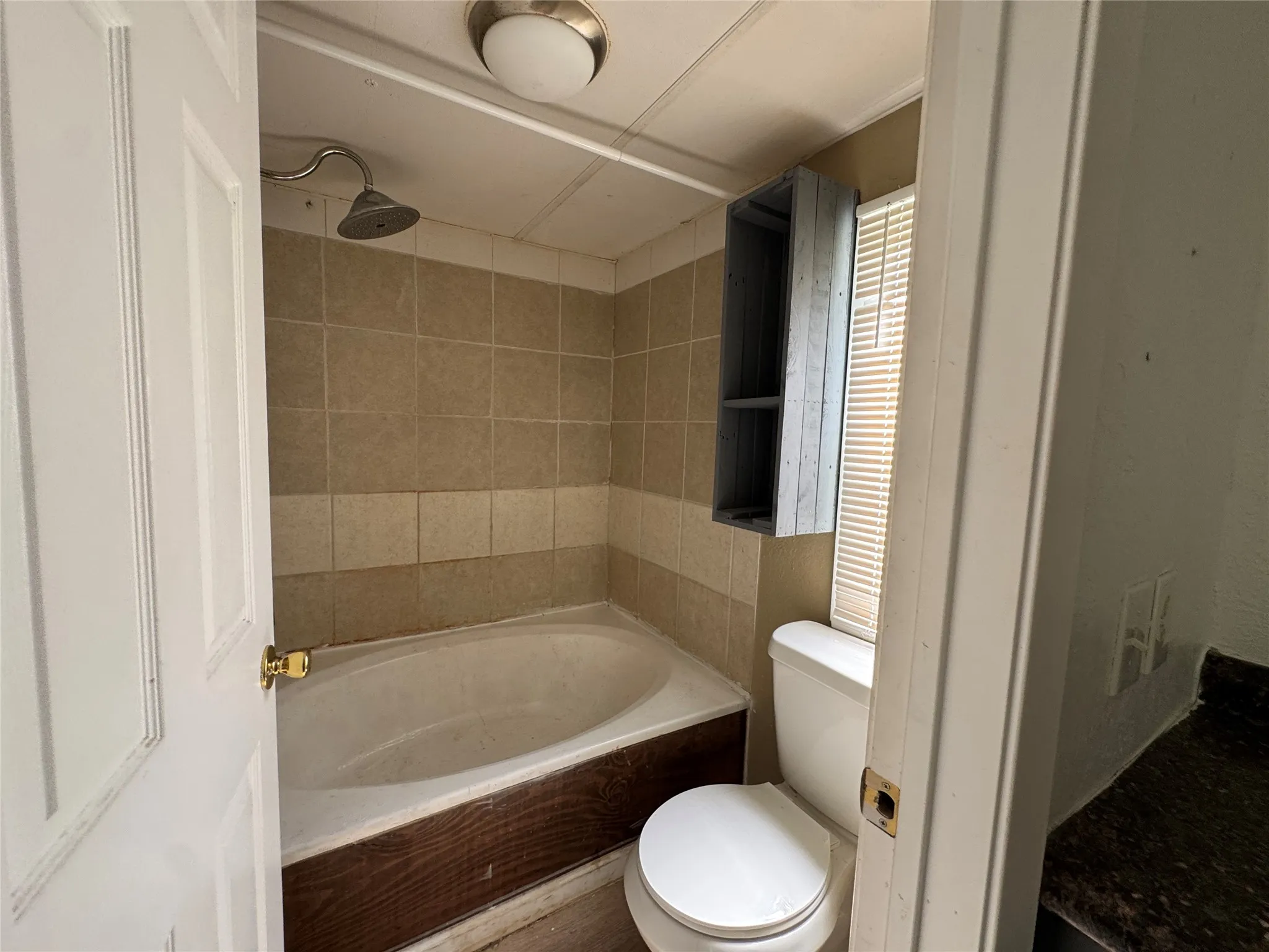 Mobile Home For Rent in Hopkins County , 204 W Tarrant Street, Cumby, Texas 75433, 2 Bedroom, 2 Bathroom, Garage spaces, 924 Sqft, built in 1982, mls#21276300, Real Estate Agent in Cumby, Homes For Rent in Hopkins county, Homes For Rent in Cumby, Realtor in Cumby Texas, Real Estate Brokerage Independent Realty Texas, Luminita Cordes Realtor