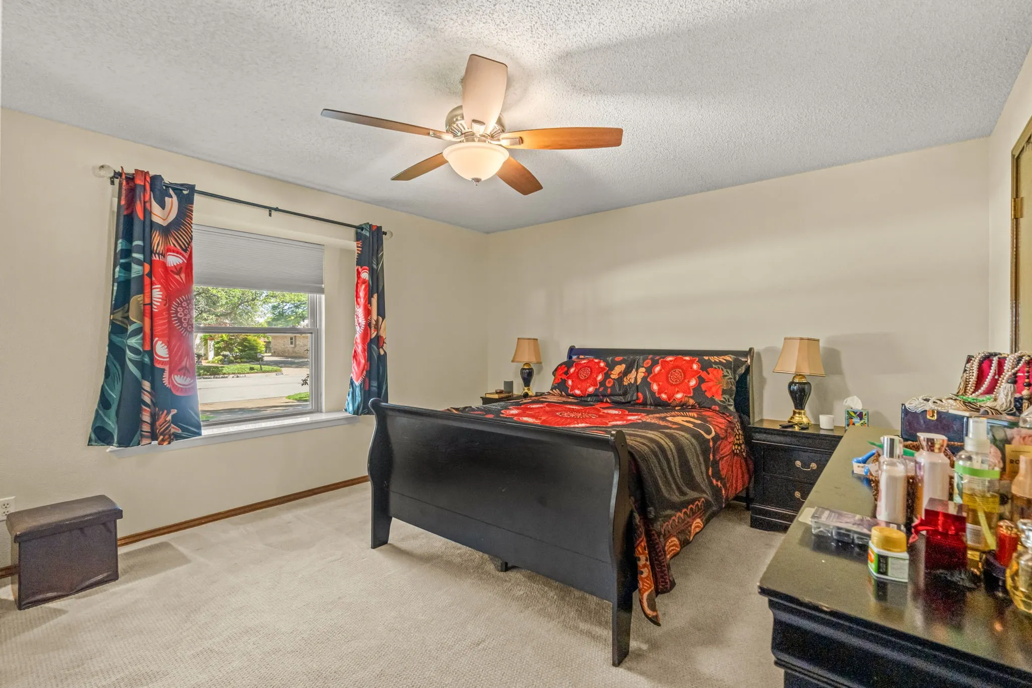 Duplex For Sale in Tarrant County , 5111/5109 Ledgestone Drive, Fort Worth, Texas 76132, 5 Bedroom, 5 Bathroom, Garage spaces, 0 Sqft, built in 1979, mls#21278330, Real Estate Agent in Fort Worth, Homes For Sale in Tarrant county, Homes For Sale in Fort Worth, Realtor in Fort Worth Texas, Real Estate Brokerage Independent Realty Texas, Luminita Cordes Realtor