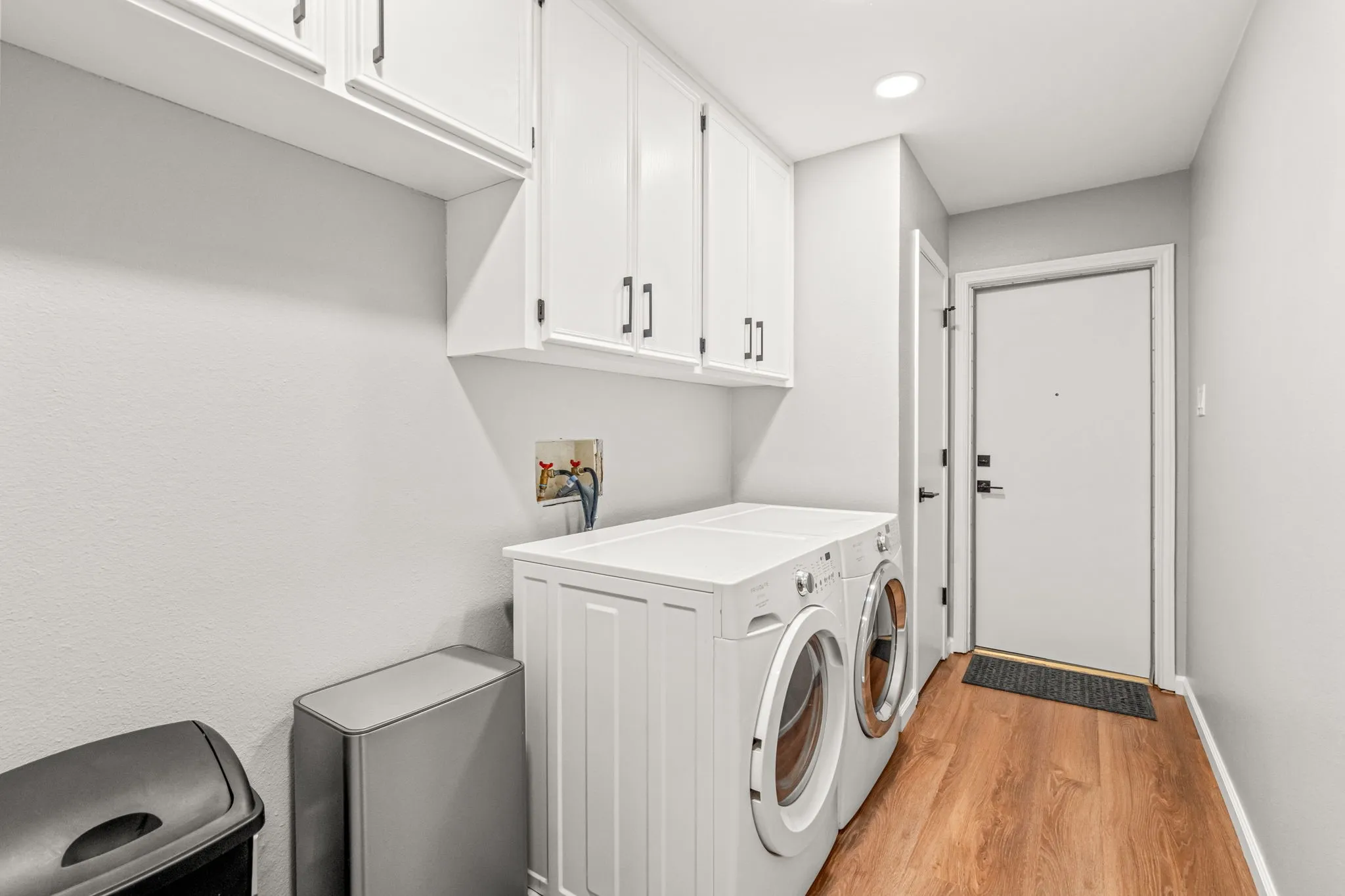Duplex For Sale in Tarrant County , 5111/5109 Ledgestone Drive, Fort Worth, Texas 76132, 5 Bedroom, 5 Bathroom, Garage spaces, 0 Sqft, built in 1979, mls#21278330, Real Estate Agent in Fort Worth, Homes For Sale in Tarrant county, Homes For Sale in Fort Worth, Realtor in Fort Worth Texas, Real Estate Brokerage Independent Realty Texas, Luminita Cordes Realtor