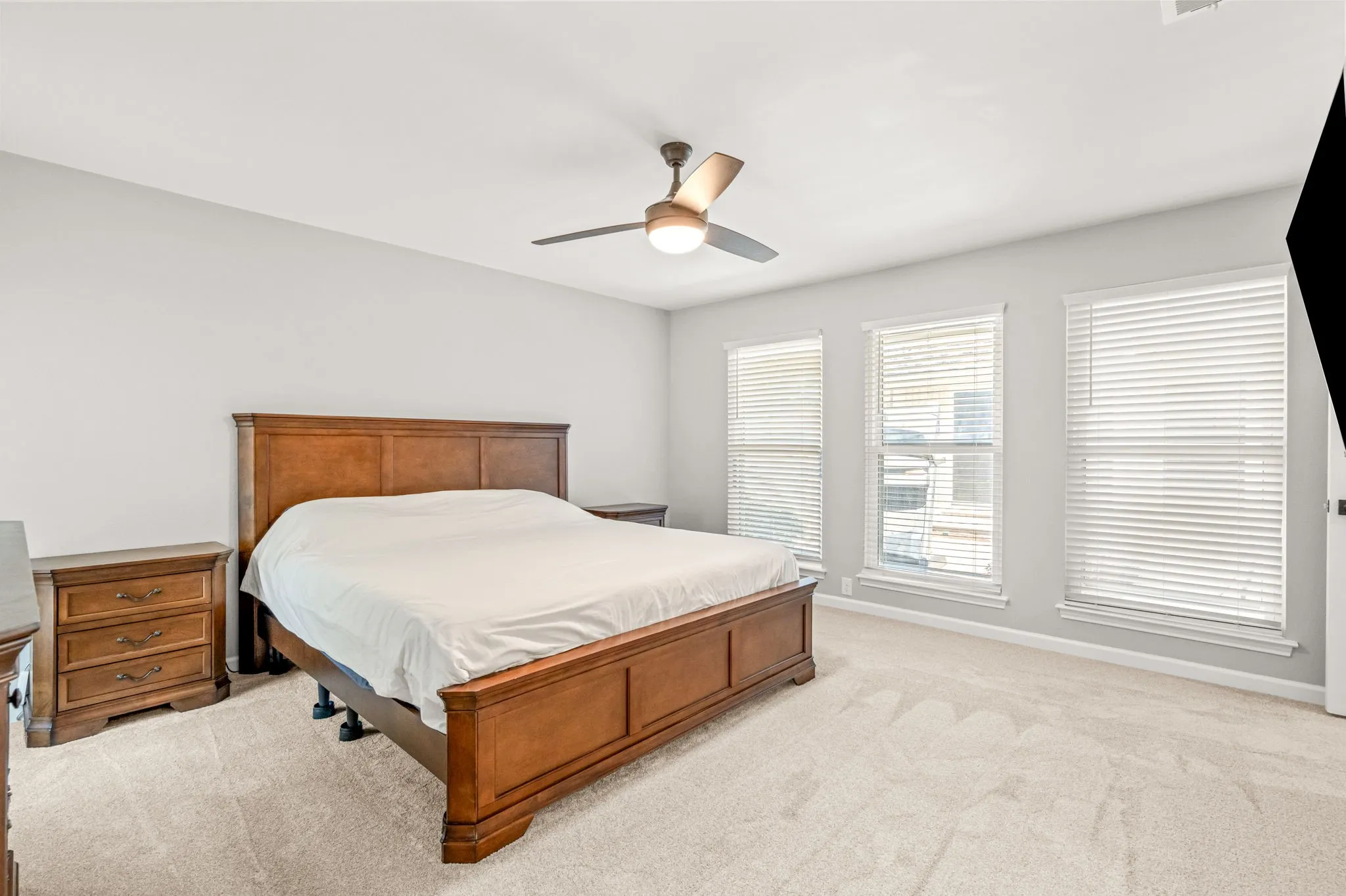 Duplex For Sale in Tarrant County , 5111/5109 Ledgestone Drive, Fort Worth, Texas 76132, 5 Bedroom, 5 Bathroom, Garage spaces, 0 Sqft, built in 1979, mls#21278330, Real Estate Agent in Fort Worth, Homes For Sale in Tarrant county, Homes For Sale in Fort Worth, Realtor in Fort Worth Texas, Real Estate Brokerage Independent Realty Texas, Luminita Cordes Realtor