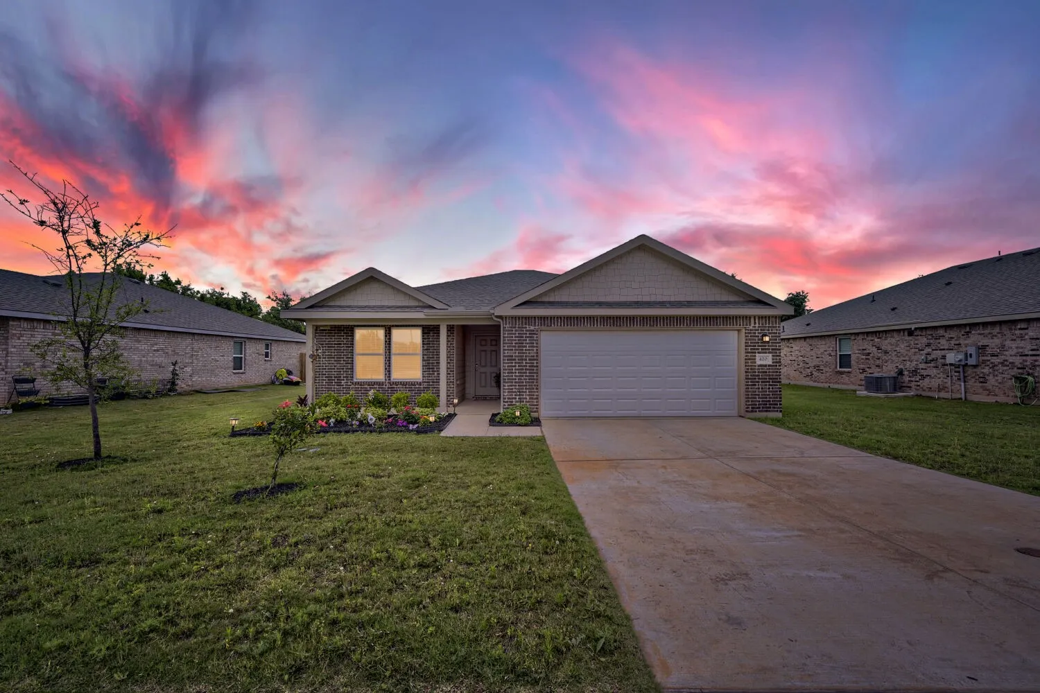 Single Family Residence For Sale in Parker County , 420 Jameson Street, Springtown, Texas 76082, 3 Bedroom, 2 Bathroom, 1 Garage spaces, 1,408 Sqft, built in 2023, mls#21278283, Real Estate Agent in Springtown, Homes For Sale in Parker county, Homes For Sale in Springtown, Realtor in Springtown Texas, Real Estate Brokerage Independent Realty Texas, Luminita Cordes Realtor