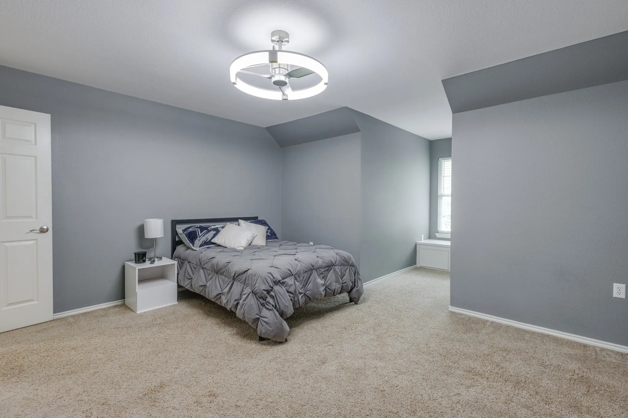 Single Family Residence For Sale in Taylor County , 1625 Lakeshore Drive, Abilene, Texas 79602, 5 Bedrooms, 4 Bathrooms, 3 Garage spaces, 3,640 Sqft, built in 1998, Price $550,000, mls#21276289, Real Estate Agent in Abilene, Homes For Sale in Taylor county, Homes For Sale in Abilene, Realtor in Abilene Texas, Real Estate Brokerage Independent Realty Texas, Luminita Cordes Realtor