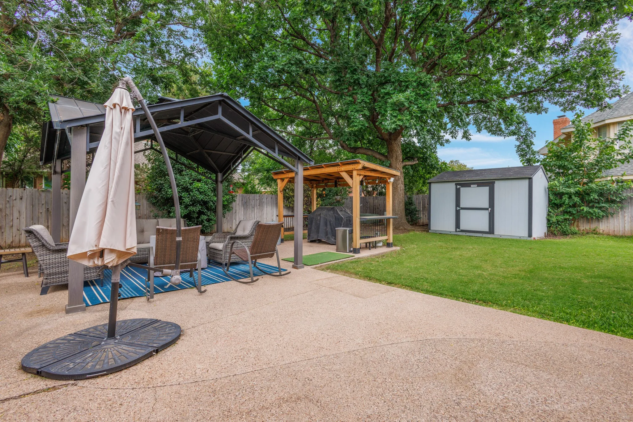 Single Family Residence For Sale in Taylor County , 1625 Lakeshore Drive, Abilene, Texas 79602, 5 Bedrooms, 4 Bathrooms, 3 Garage spaces, 3,640 Sqft, built in 1998, Price $550,000, mls#21276289, Real Estate Agent in Abilene, Homes For Sale in Taylor county, Homes For Sale in Abilene, Realtor in Abilene Texas, Real Estate Brokerage Independent Realty Texas, Luminita Cordes Realtor