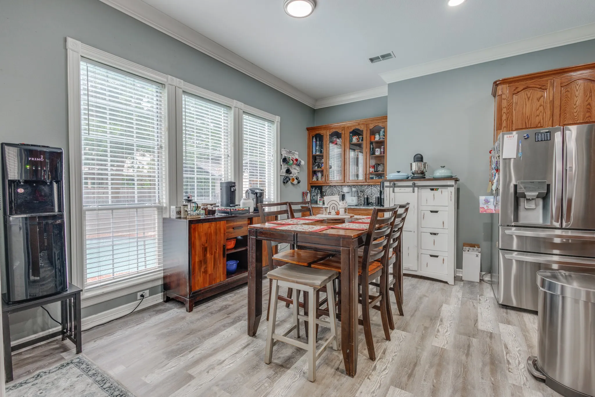 Single Family Residence For Sale in Taylor County , 1625 Lakeshore Drive, Abilene, Texas 79602, 5 Bedrooms, 4 Bathrooms, 3 Garage spaces, 3,640 Sqft, built in 1998, Price $550,000, mls#21276289, Real Estate Agent in Abilene, Homes For Sale in Taylor county, Homes For Sale in Abilene, Realtor in Abilene Texas, Real Estate Brokerage Independent Realty Texas, Luminita Cordes Realtor