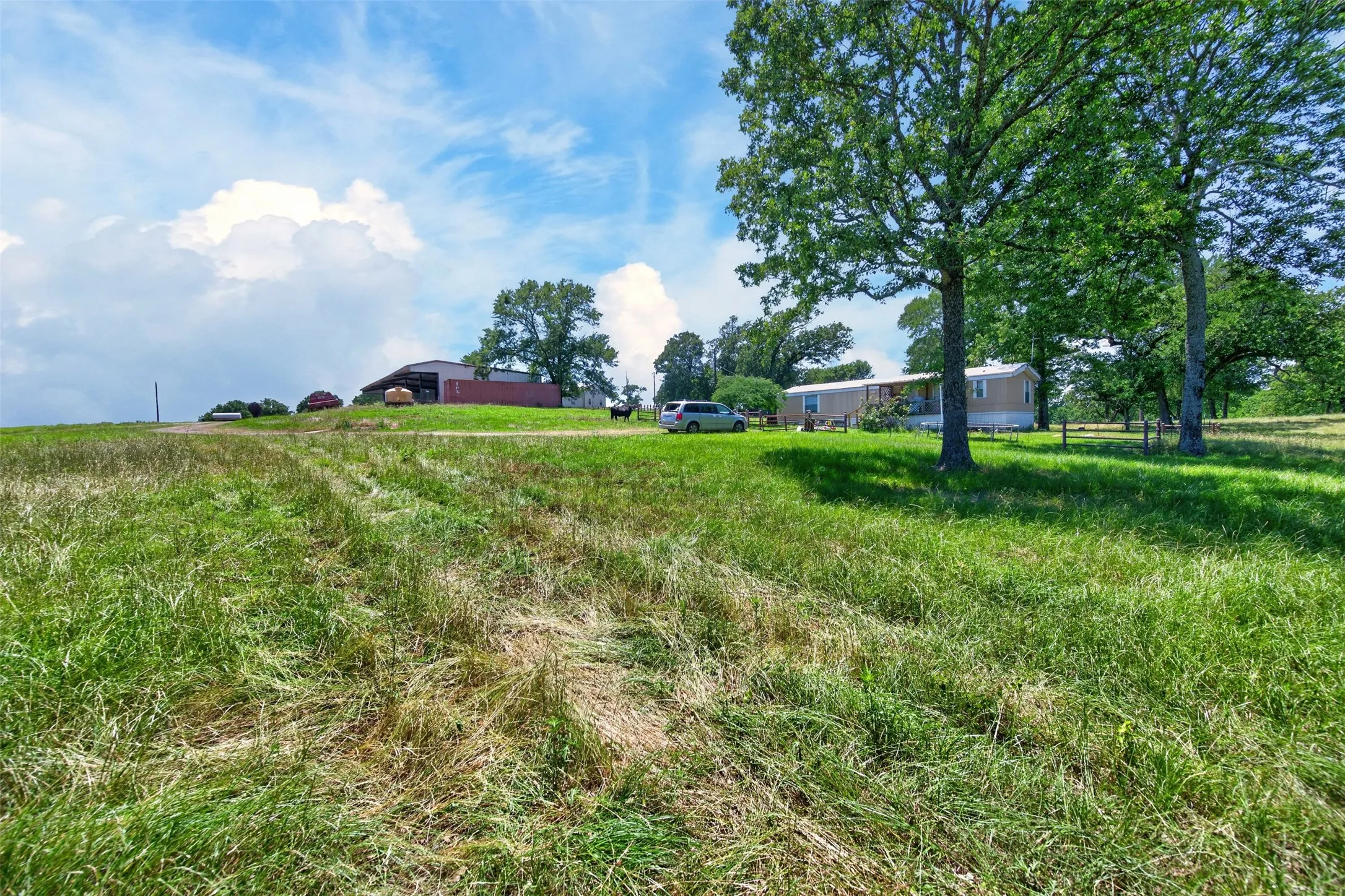 Single Family Residence For Sale in Anderson County , 1053 ACR 499, Athens, Texas 75751, 3 Bedroom, 2 Bathroom, 1 Garage spaces, 2,442 Sqft, built in 2003, mls#21277165, Real Estate Agent in Athens, Homes For Sale in Anderson county, Homes For Sale in Athens, Realtor in Athens Texas, Real Estate Brokerage Independent Realty Texas, Luminita Cordes Realtor