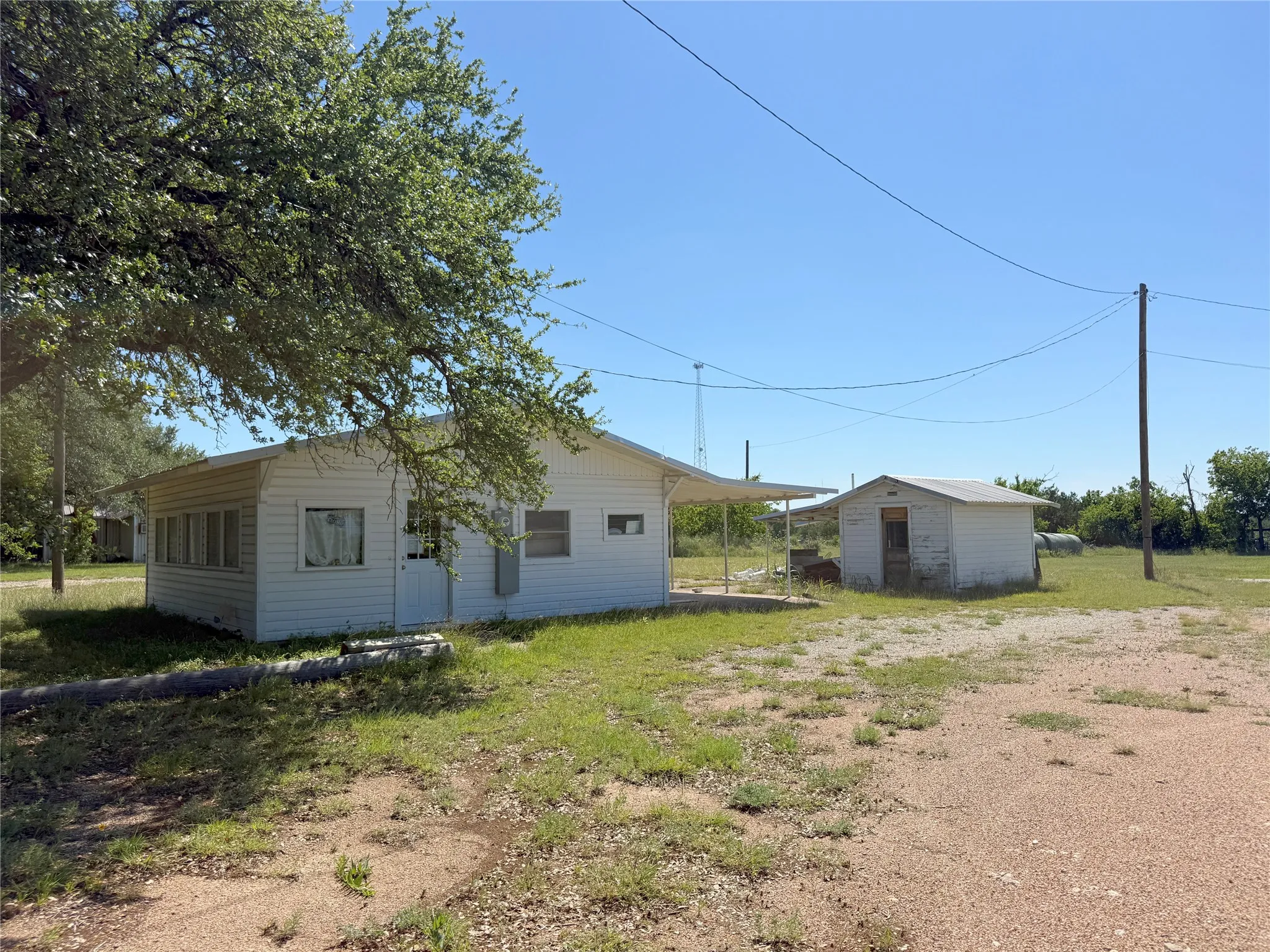 Improved Land For Sale in Hamilton County , 913 N Rice, Hamilton, Texas 76531, 0, 0, Garage spaces, 0 Sqft, built in 0, Price $450,000, mls#21278024, Real Estate Agent in Hamilton, Homes For Sale in Hamilton county, Homes For Sale in Hamilton, Realtor in Hamilton Texas, Real Estate Brokerage Independent Realty Texas, Luminita Cordes Realtor