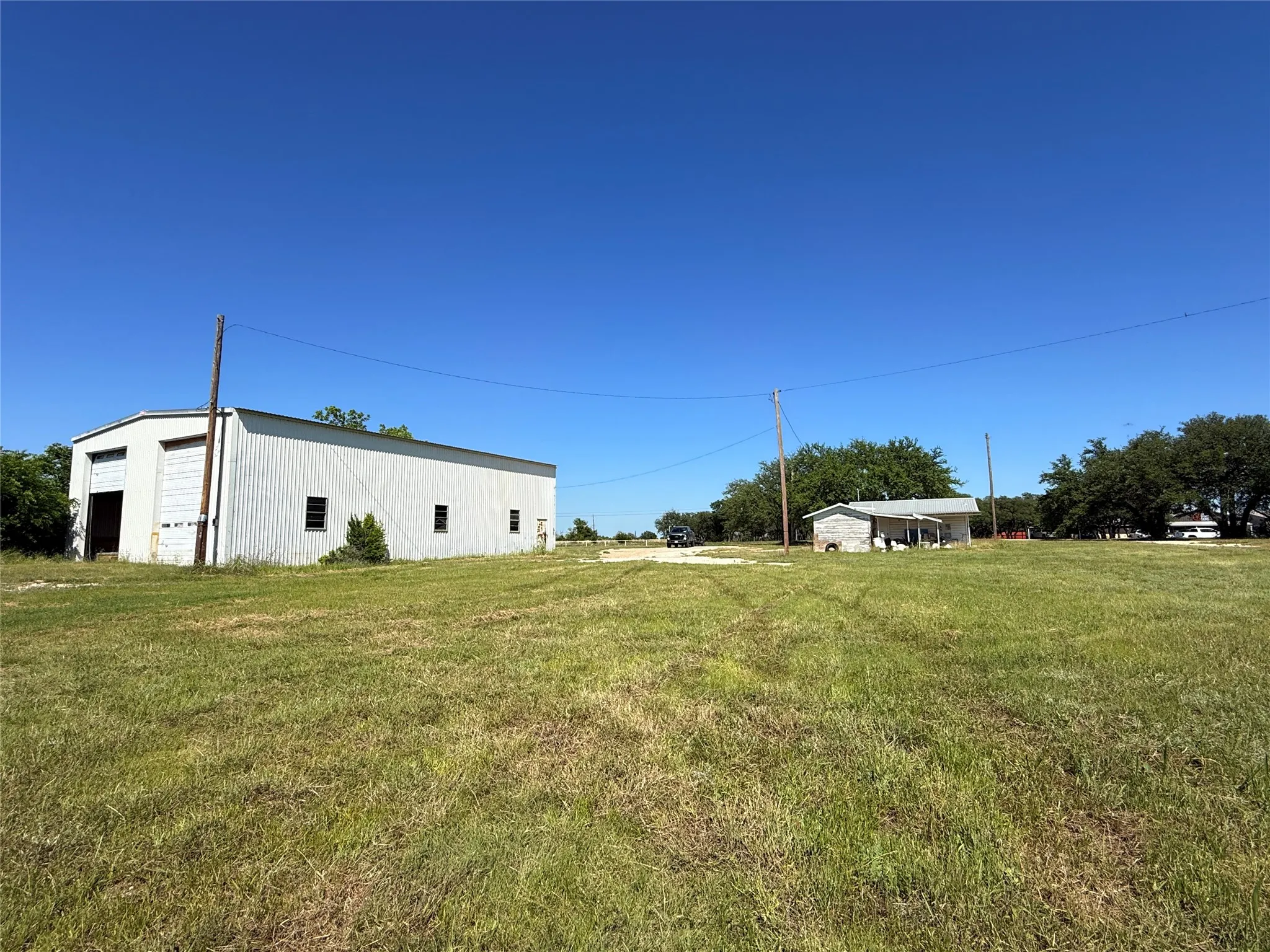 Improved Land For Sale in Hamilton County , 913 N Rice, Hamilton, Texas 76531, 0, 0, Garage spaces, 0 Sqft, built in 0, Price $450,000, mls#21278024, Real Estate Agent in Hamilton, Homes For Sale in Hamilton county, Homes For Sale in Hamilton, Realtor in Hamilton Texas, Real Estate Brokerage Independent Realty Texas, Luminita Cordes Realtor