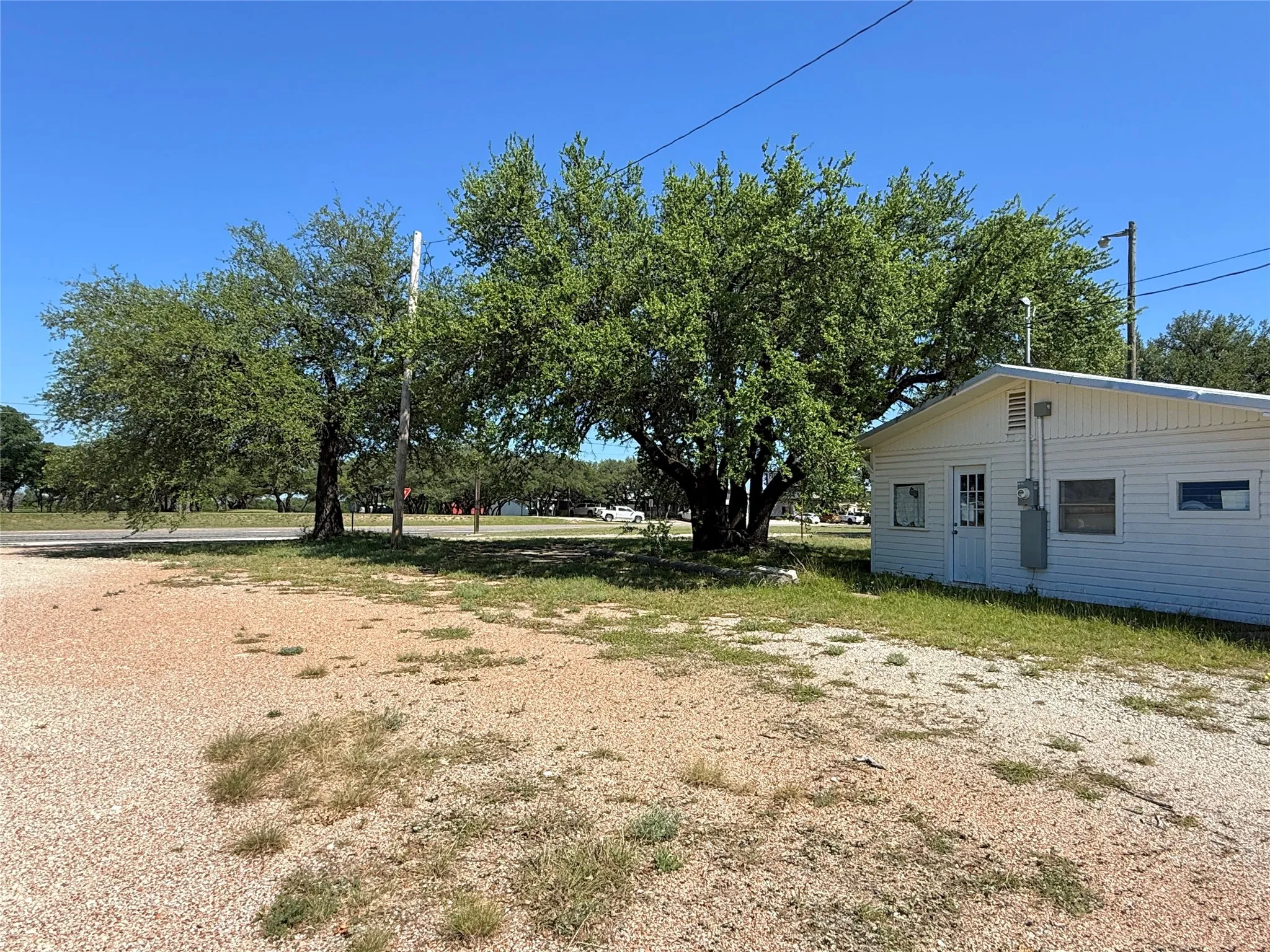 Improved Land For Sale in Hamilton County , 913 N Rice, Hamilton, Texas 76531, 0, 0, Garage spaces, 0 Sqft, built in 0, Price $450,000, mls#21278024, Real Estate Agent in Hamilton, Homes For Sale in Hamilton county, Homes For Sale in Hamilton, Realtor in Hamilton Texas, Real Estate Brokerage Independent Realty Texas, Luminita Cordes Realtor