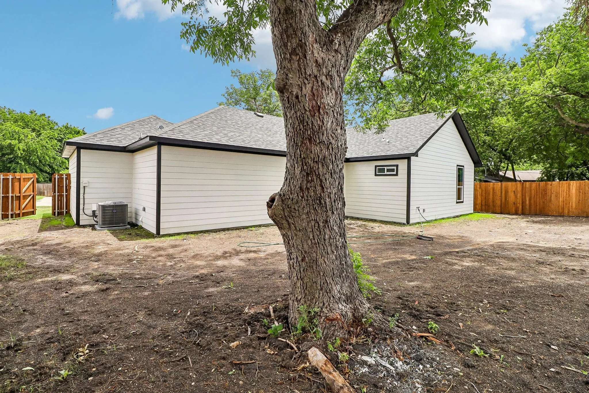 Single Family Residence For Sale in Dallas County , 827 Powell Circle, Mesquite, Texas 75149, 4 Bedroom, 2 Bathroom, 1 Garage spaces, 1,573 Sqft, built in 2026, mls#21278300, Real Estate Agent in Mesquite, Homes For Sale in Dallas county, Homes For Sale in Mesquite, Realtor in Mesquite Texas, Real Estate Brokerage Independent Realty Texas, Luminita Cordes Realtor