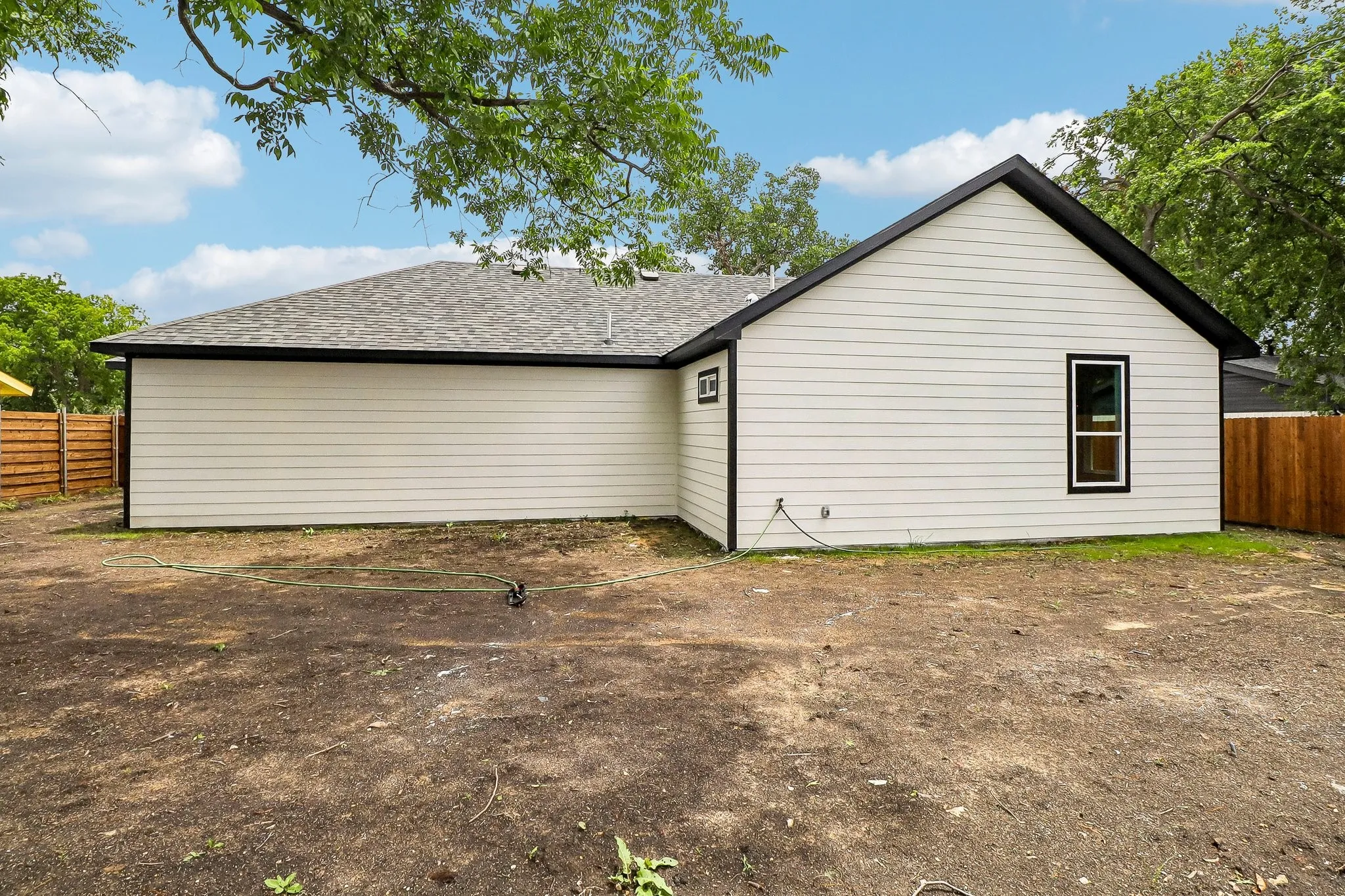 Single Family Residence For Sale in Dallas County , 827 Powell Circle, Mesquite, Texas 75149, 4 Bedroom, 2 Bathroom, 1 Garage spaces, 1,573 Sqft, built in 2026, mls#21278300, Real Estate Agent in Mesquite, Homes For Sale in Dallas county, Homes For Sale in Mesquite, Realtor in Mesquite Texas, Real Estate Brokerage Independent Realty Texas, Luminita Cordes Realtor