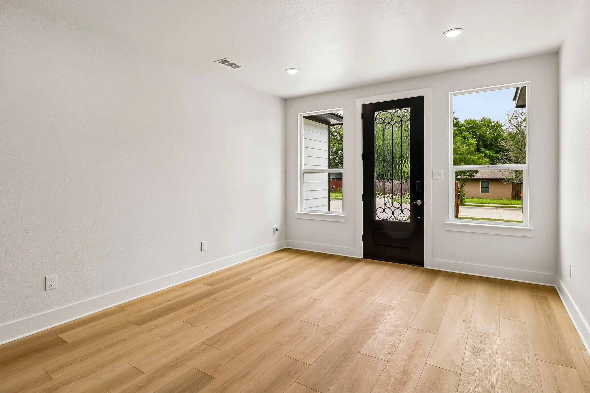 Single Family Residence For Sale in Dallas County , 827 Powell Circle, Mesquite, Texas 75149, 4 Bedroom, 2 Bathroom, 1 Garage spaces, 1,573 Sqft, built in 2026, mls#21278300, Real Estate Agent in Mesquite, Homes For Sale in Dallas county, Homes For Sale in Mesquite, Realtor in Mesquite Texas, Real Estate Brokerage Independent Realty Texas, Luminita Cordes Realtor
