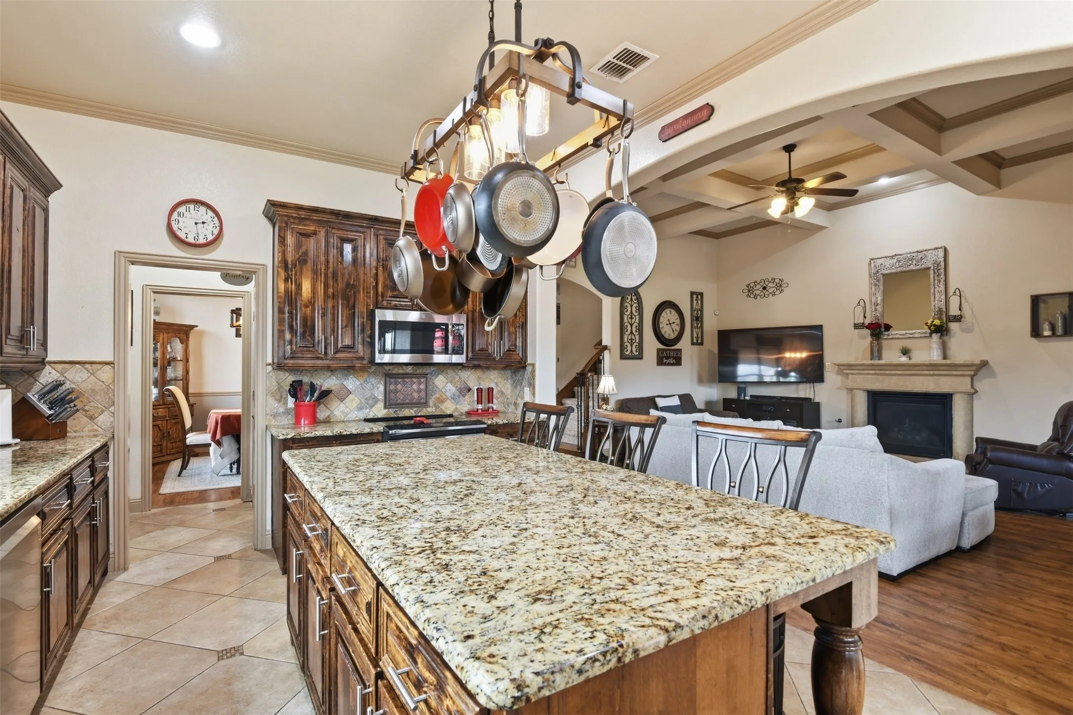 Single Family Residence For Sale in Rockwall County , 572 Louder Way, Fate, Texas 75087, 4 Bedroom, 3 Bathroom, 2 Garage spaces, 2,809 Sqft, built in 2011, mls#21273358, Real Estate Agent in Fate, Homes For Sale in Rockwall county, Homes For Sale in Fate, Realtor in Fate Texas, Real Estate Brokerage Independent Realty Texas, Luminita Cordes Realtor