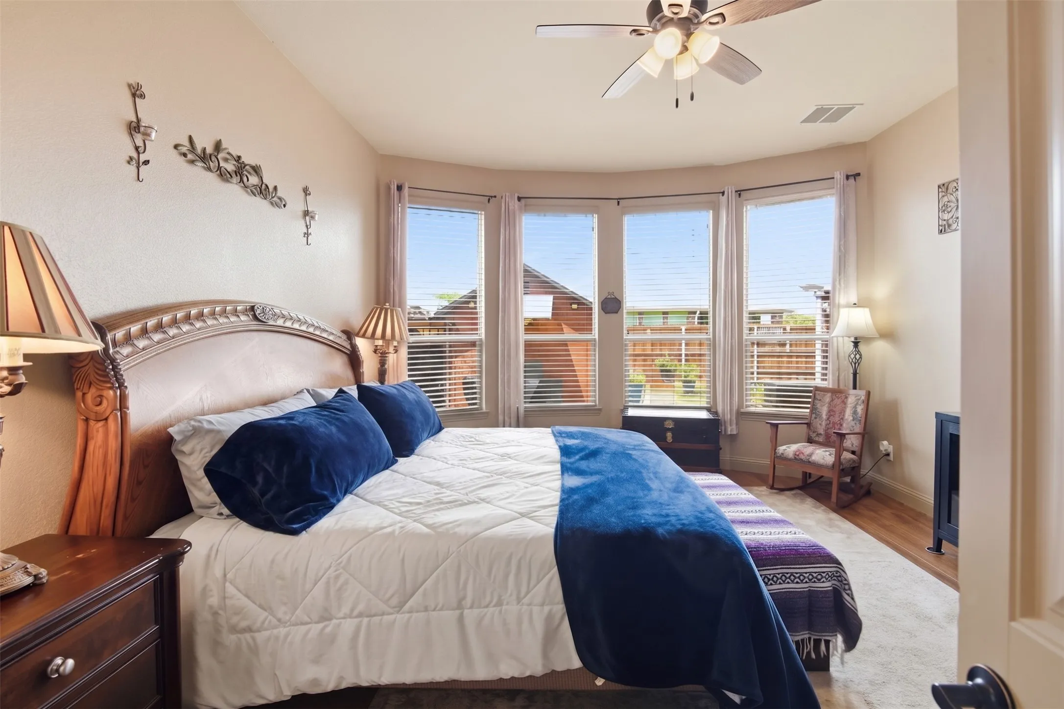 Single Family Residence For Sale in Rockwall County , 572 Louder Way, Fate, Texas 75087, 4 Bedroom, 3 Bathroom, 2 Garage spaces, 2,809 Sqft, built in 2011, mls#21273358, Real Estate Agent in Fate, Homes For Sale in Rockwall county, Homes For Sale in Fate, Realtor in Fate Texas, Real Estate Brokerage Independent Realty Texas, Luminita Cordes Realtor
