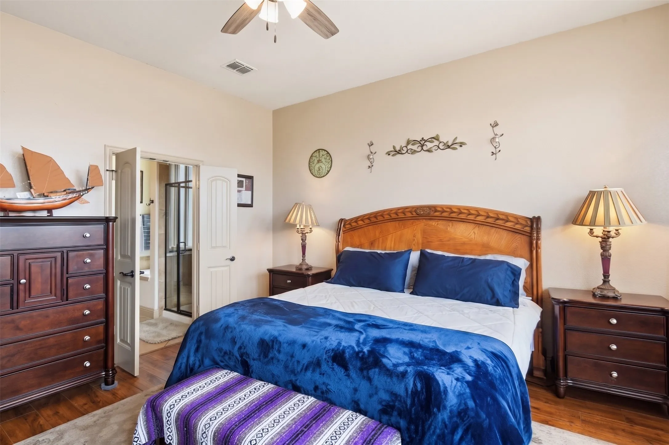 Single Family Residence For Sale in Rockwall County , 572 Louder Way, Fate, Texas 75087, 4 Bedroom, 3 Bathroom, 2 Garage spaces, 2,809 Sqft, built in 2011, mls#21273358, Real Estate Agent in Fate, Homes For Sale in Rockwall county, Homes For Sale in Fate, Realtor in Fate Texas, Real Estate Brokerage Independent Realty Texas, Luminita Cordes Realtor