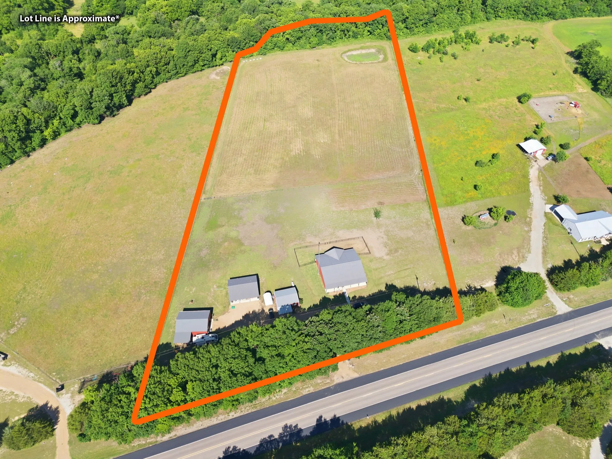 Single Family Residence For Sale in Fannin County , 3027 NW State Highway 11, Leonard, Texas 75452, 7 Bedroom, 7 Bathroom, 4 Garage spaces, 4,920 Sqft, built in 2018, mls#21275282, Real Estate Agent in Leonard, Homes For Sale in Fannin county, Homes For Sale in Leonard, Realtor in Leonard Texas, Real Estate Brokerage Independent Realty Texas, Luminita Cordes Realtor