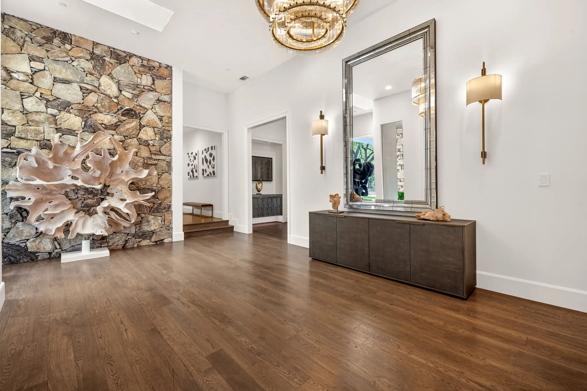 Single Family Residence For Sale in Dallas County , 5205 Royal Lane, Dallas, Texas 75229, 5 Bedroom, 8 Bathroom, 3 Garage spaces, 6,647 Sqft, built in 1972, mls#21268698, Real Estate Agent in Dallas, Homes For Sale in Dallas county, Homes For Sale in Dallas, Realtor in Dallas Texas, Real Estate Brokerage Independent Realty Texas, Luminita Cordes Realtor