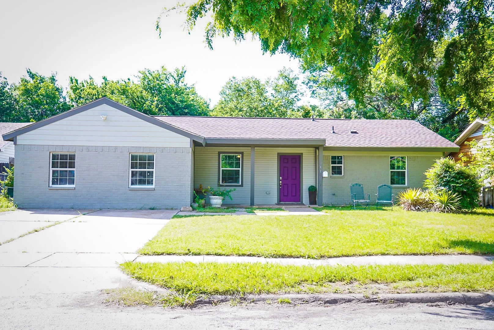 Single Family Residence For Sale in Tarrant County , 341 Christie Avenue, Everman, Texas 76140, 3 Bedroom, 2 Bathroom, Garage spaces, 1,702 Sqft, built in 1964, mls#21274542, Real Estate Agent in Everman, Homes For Sale in Tarrant county, Homes For Sale in Everman, Realtor in Everman Texas, Real Estate Brokerage Independent Realty Texas, Luminita Cordes Realtor