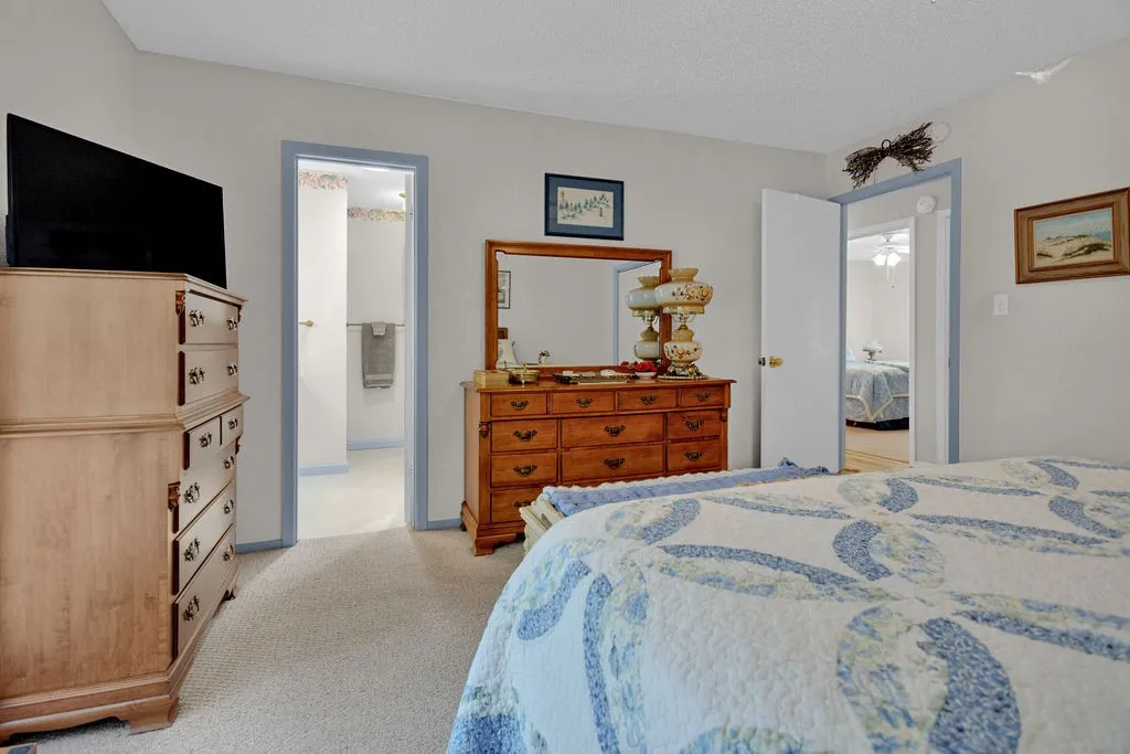 Single Family Residence For Sale in Smith County , 324 Texas Drive, Hideaway, Texas 75771, 3 Bedrooms, 2 Bathrooms, Garage spaces, 1,448 Sqft, built in 1970, Price $265,000, mls#21278259, Real Estate Agent in Hideaway, Homes For Sale in Smith county, Homes For Sale in Hideaway, Realtor in Hideaway Texas, Real Estate Brokerage Independent Realty Texas, Luminita Cordes Realtor