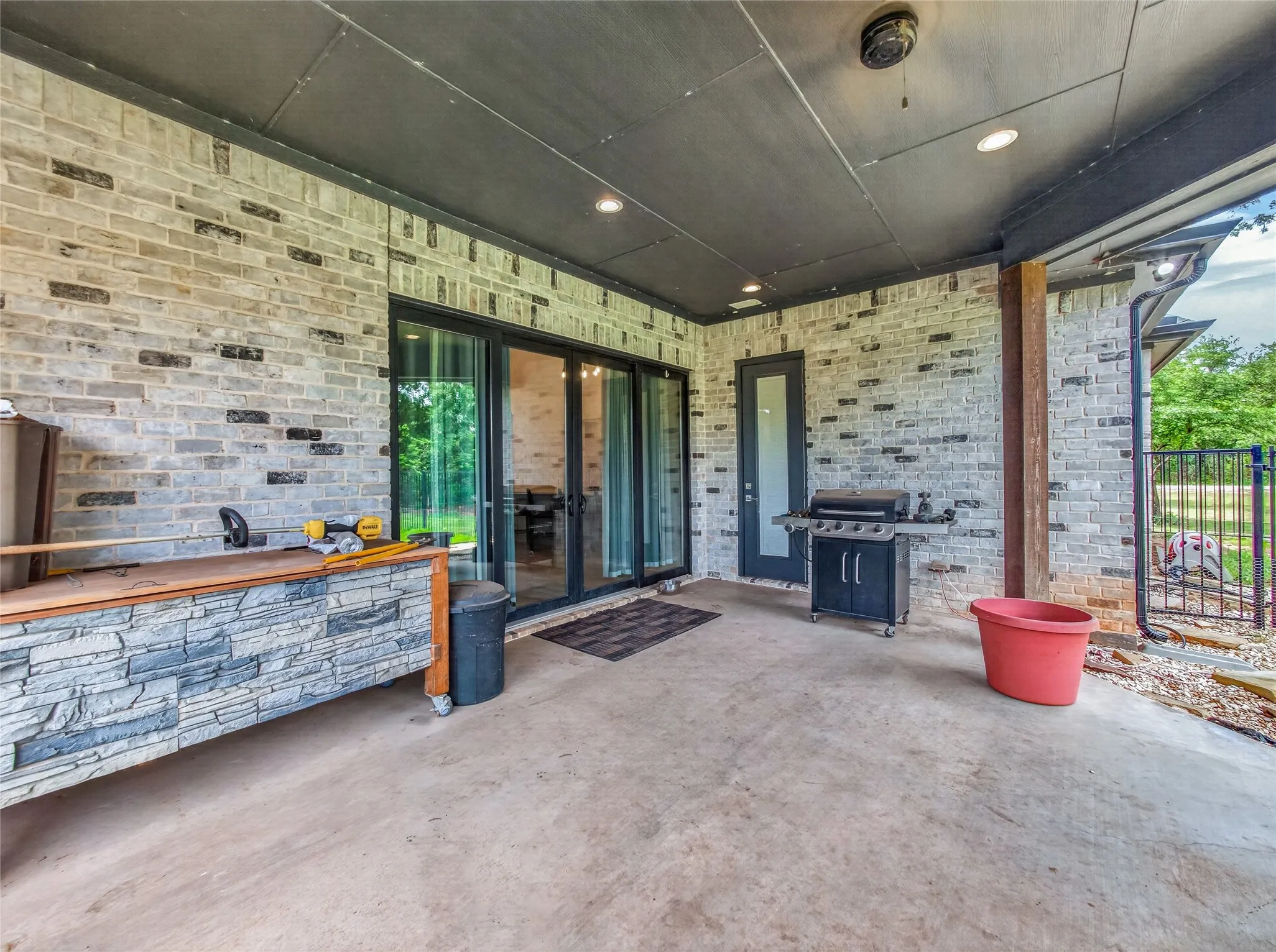 Single Family Residence For Sale in Hill County , 18107 Forrest Drive, Whitney, Texas 76692, 3 Bedroom, 4 Bathroom, 2 Garage spaces, 2,415 Sqft, built in 2022, mls#21275133, Real Estate Agent in Whitney, Homes For Sale in Hill county, Homes For Sale in Whitney, Realtor in Whitney Texas, Real Estate Brokerage Independent Realty Texas, Luminita Cordes Realtor