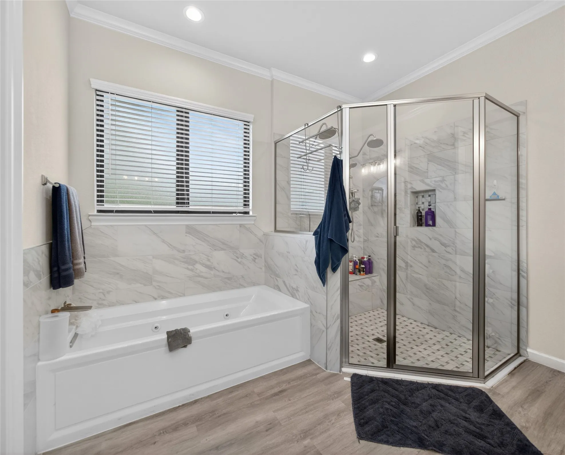 Single Family Residence For Sale in Hill County , 18107 Forrest Drive, Whitney, Texas 76692, 3 Bedroom, 4 Bathroom, 2 Garage spaces, 2,415 Sqft, built in 2022, mls#21275133, Real Estate Agent in Whitney, Homes For Sale in Hill county, Homes For Sale in Whitney, Realtor in Whitney Texas, Real Estate Brokerage Independent Realty Texas, Luminita Cordes Realtor