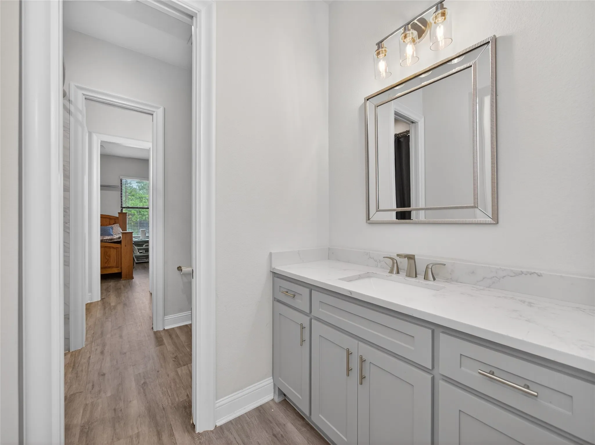 Single Family Residence For Sale in Hill County , 18107 Forrest Drive, Whitney, Texas 76692, 3 Bedroom, 4 Bathroom, 2 Garage spaces, 2,415 Sqft, built in 2022, mls#21275133, Real Estate Agent in Whitney, Homes For Sale in Hill county, Homes For Sale in Whitney, Realtor in Whitney Texas, Real Estate Brokerage Independent Realty Texas, Luminita Cordes Realtor