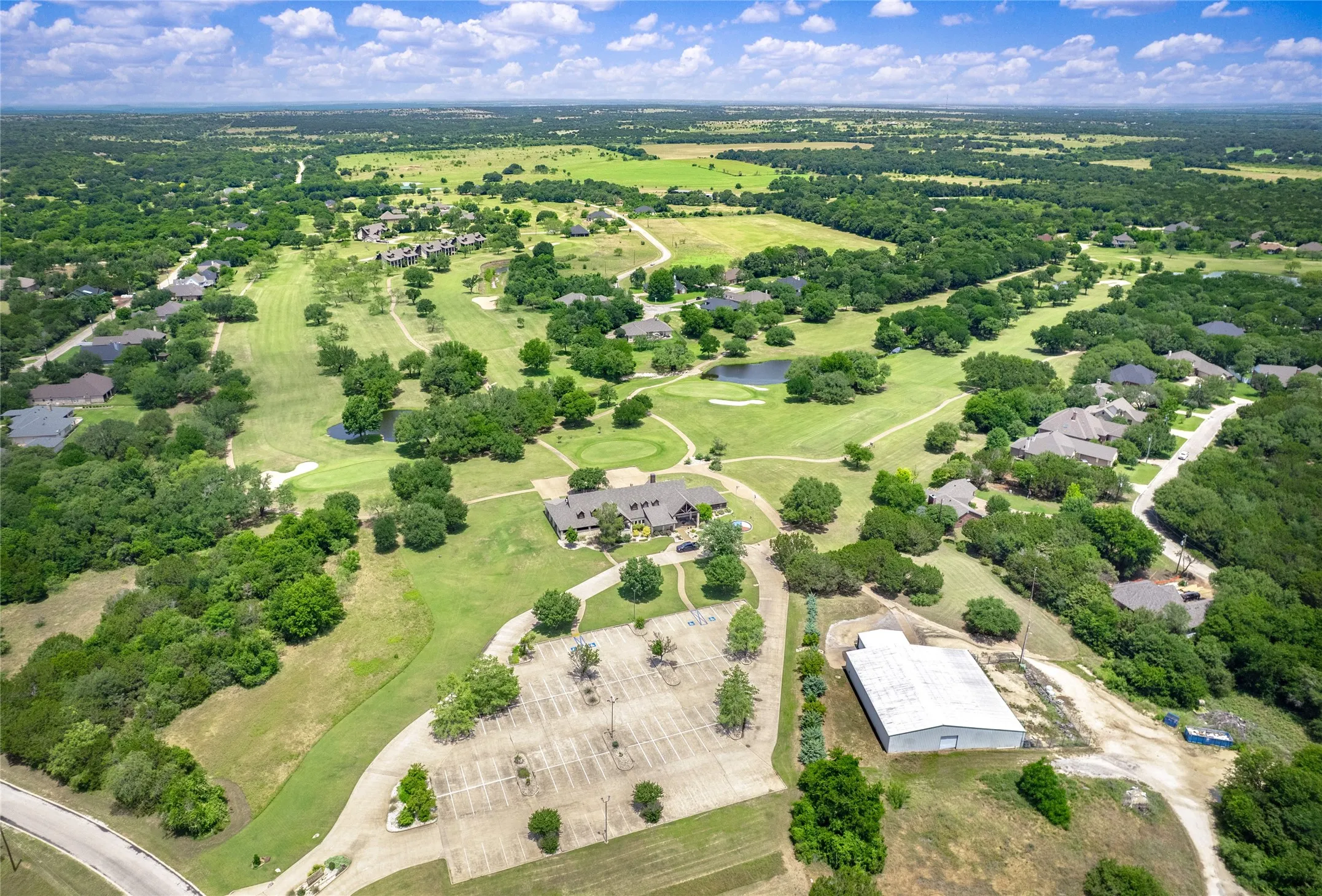 Single Family Residence For Sale in Hill County , 18107 Forrest Drive, Whitney, Texas 76692, 3 Bedroom, 4 Bathroom, 2 Garage spaces, 2,415 Sqft, built in 2022, mls#21275133, Real Estate Agent in Whitney, Homes For Sale in Hill county, Homes For Sale in Whitney, Realtor in Whitney Texas, Real Estate Brokerage Independent Realty Texas, Luminita Cordes Realtor