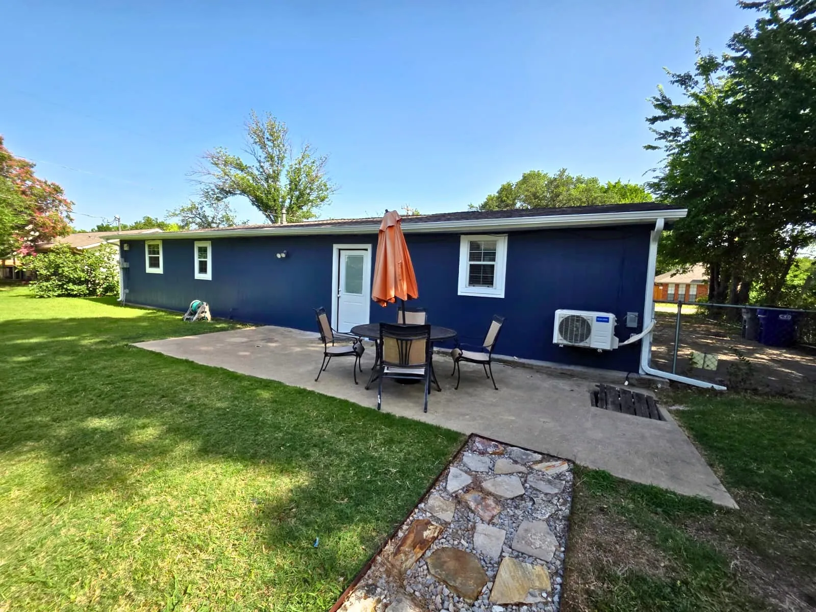 Single Family Residence For Sale in Denton County , 105 Alice Drive, Little Elm, Texas 75068, 3 Bedroom, 2 Bathroom, Garage spaces, 1,595 Sqft, built in 1988, mls#21277339, Real Estate Agent in Little Elm, Homes For Sale in Denton county, Homes For Sale in Little Elm, Realtor in Little Elm Texas, Real Estate Brokerage Independent Realty Texas, Luminita Cordes Realtor