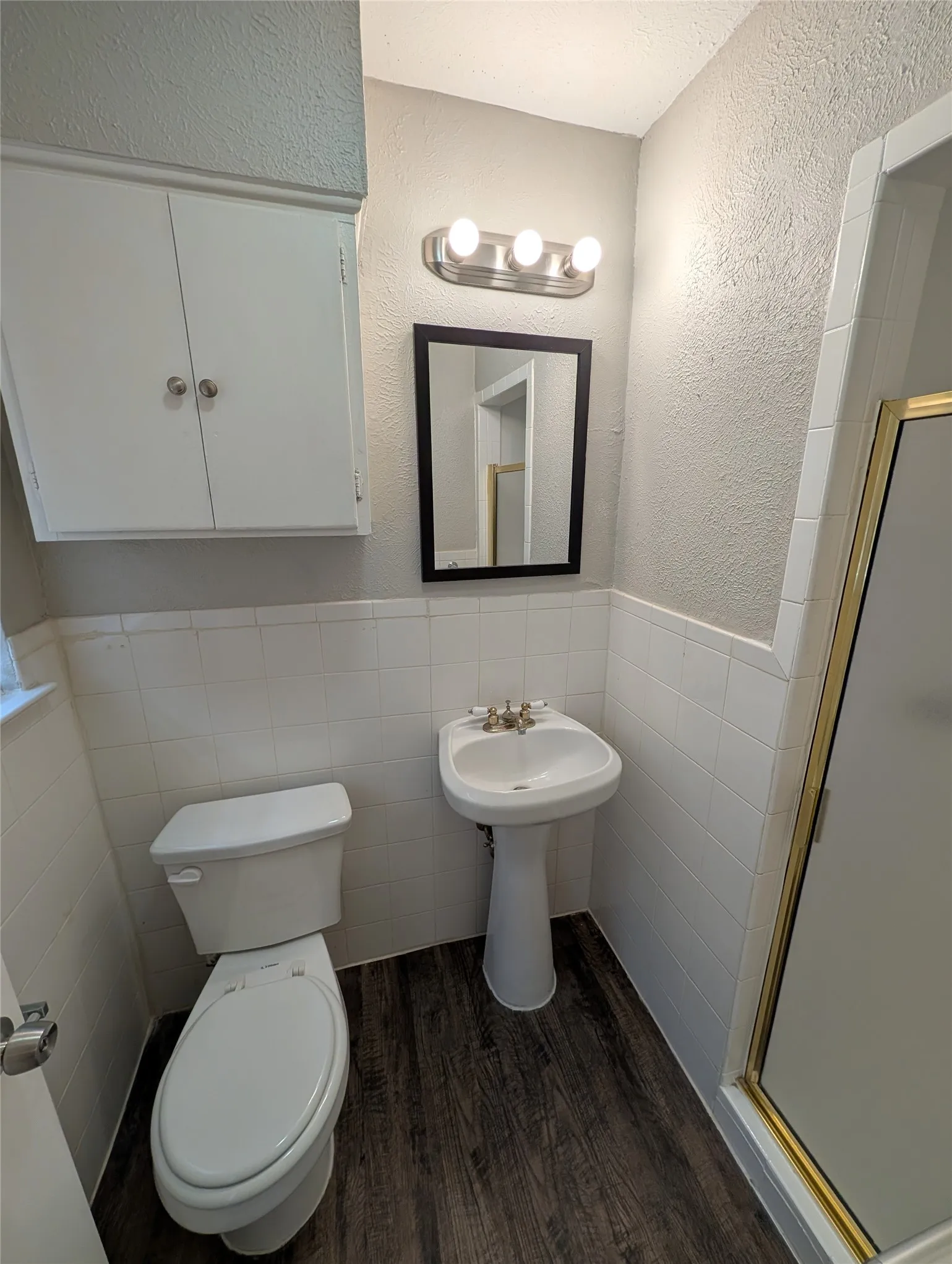 Single Family Residence For Rent in Tarrant County , 105 Dupont Circle, Fort Worth, Texas 76134, 3 Bedrooms, 2 Bathrooms, 1 Garage spaces, 1,236 Sqft, built in 1956, Price $1,850, mls#21278401, Real Estate Agent in Fort Worth, Homes For Rent in Tarrant county, Homes For Rent in Fort Worth, Realtor in Fort Worth Texas, Real Estate Brokerage Independent Realty Texas, Luminita Cordes Realtor