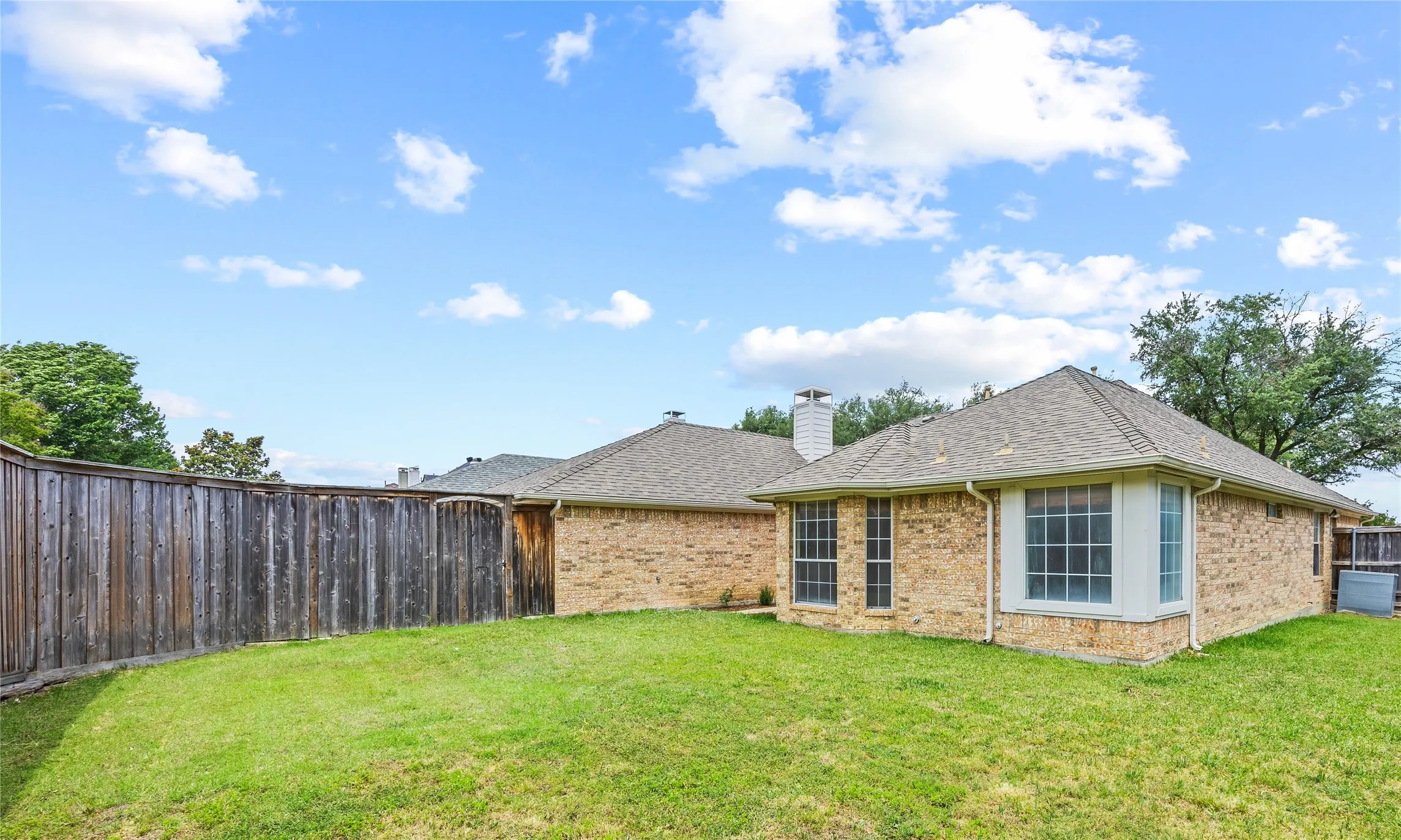 Single Family Residence For Sale in Collin County , 1500 Falmouth Drive, Plano, Texas 75025, 3 Bedrooms, 2 Bathrooms, 2 Garage spaces, 2,234 Sqft, built in 1995, Price $469,000, mls#21259304, Real Estate Agent in Plano, Homes For Sale in Collin county, Homes For Sale in Plano, Realtor in Plano Texas, Real Estate Brokerage Independent Realty Texas, Luminita Cordes Realtor