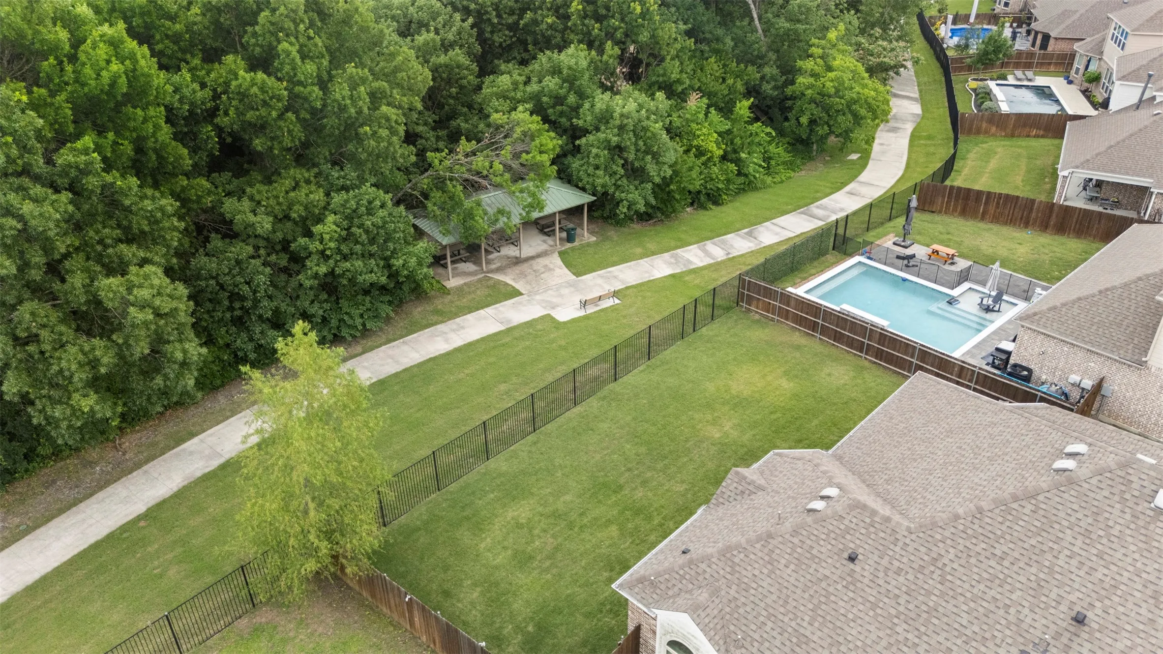 Single Family Residence For Sale in Collin County , 2410 Richland Chambers Court, Wylie, Texas 75098, 4 Bedroom, 2 Bathroom, 2 Garage spaces, 2,386 Sqft, built in 2018, mls#21276112, Real Estate Agent in Wylie, Homes For Sale in Collin county, Homes For Sale in Wylie, Realtor in Wylie Texas, Real Estate Brokerage Independent Realty Texas, Luminita Cordes Realtor
