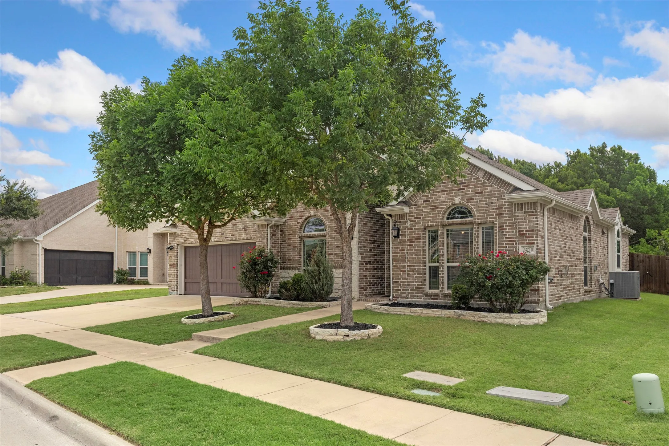 Single Family Residence For Sale in Collin County , 2410 Richland Chambers Court, Wylie, Texas 75098, 4 Bedroom, 2 Bathroom, 2 Garage spaces, 2,386 Sqft, built in 2018, mls#21276112, Real Estate Agent in Wylie, Homes For Sale in Collin county, Homes For Sale in Wylie, Realtor in Wylie Texas, Real Estate Brokerage Independent Realty Texas, Luminita Cordes Realtor
