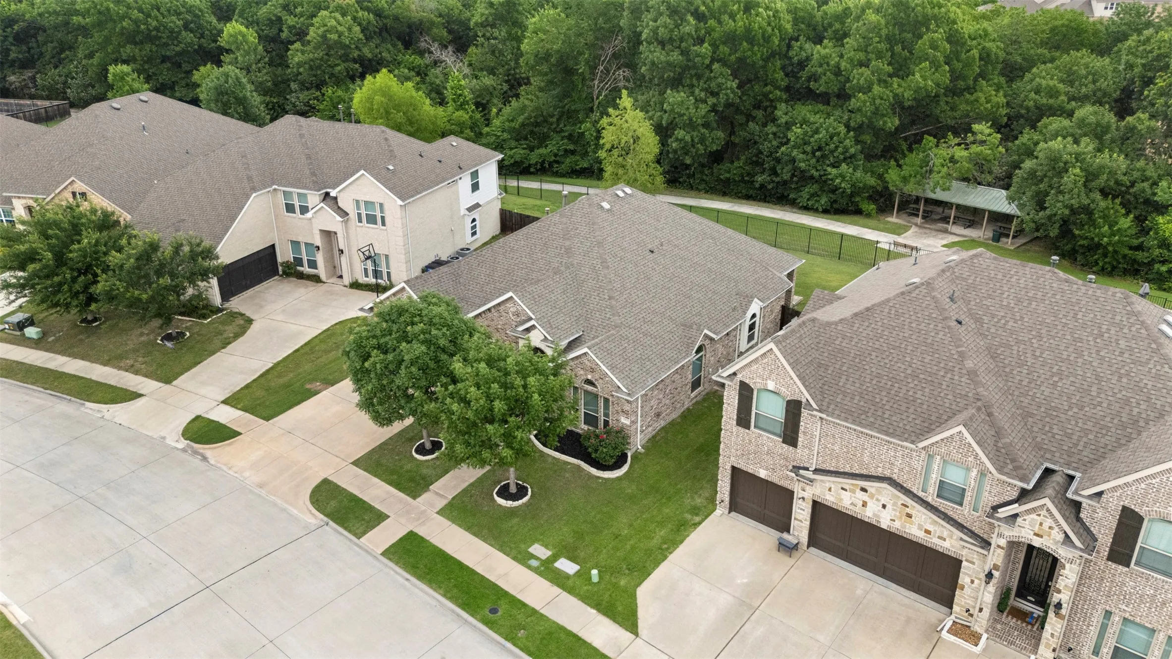 House backs up to wooded area