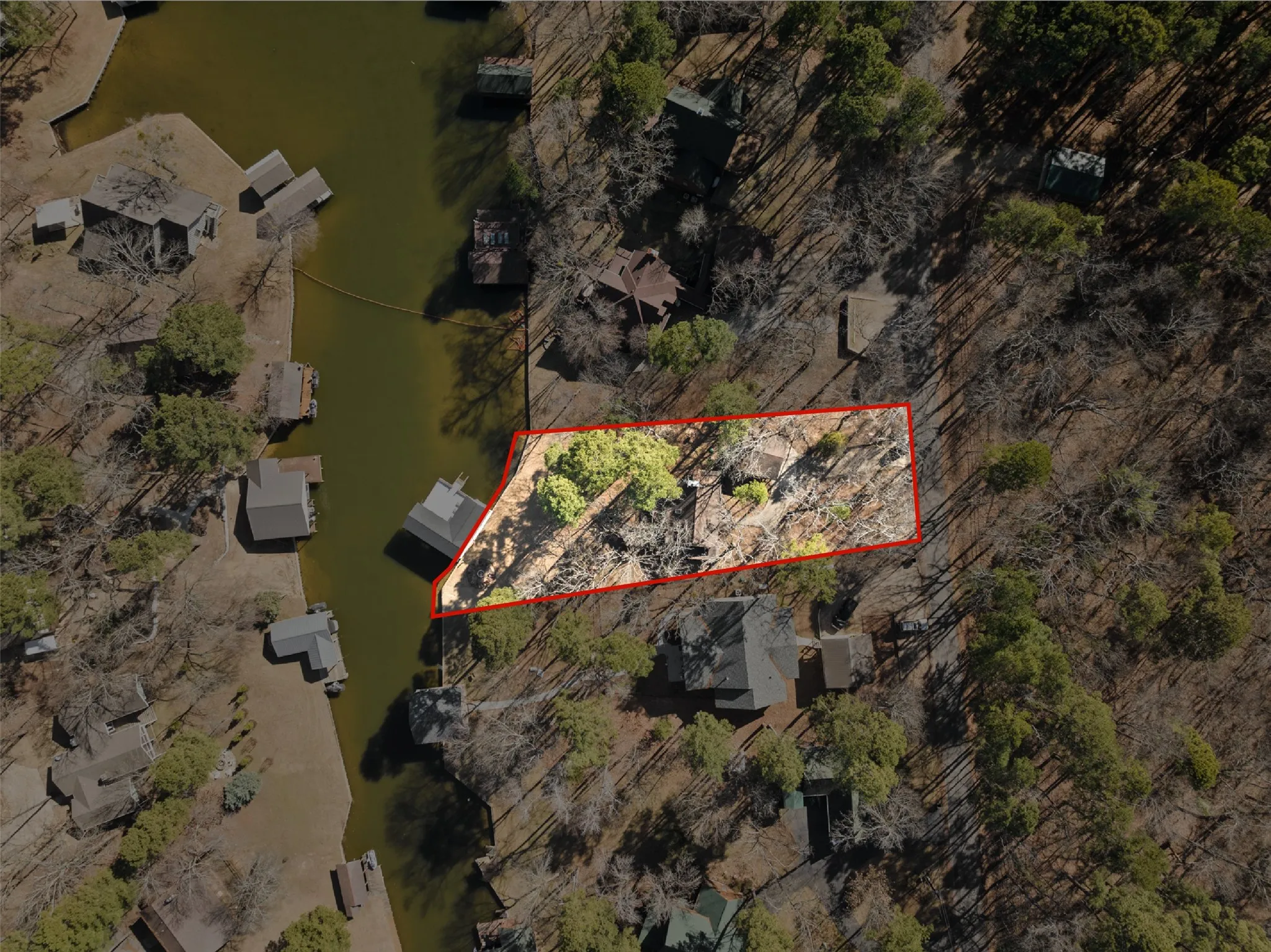 Single Family Residence For Sale in Franklin (TX) County , 203 King Laurence, Scroggins, Texas 75480, 3 Bedrooms, 2 Bathrooms, 2 Garage spaces, 1,481 Sqft, built in 1985, Price $799,000, mls#21278355, Real Estate Agent in Scroggins, Homes For Sale in Franklin (TX) county, Homes For Sale in Scroggins, Realtor in Scroggins Texas, Real Estate Brokerage Independent Realty Texas, Luminita Cordes Realtor