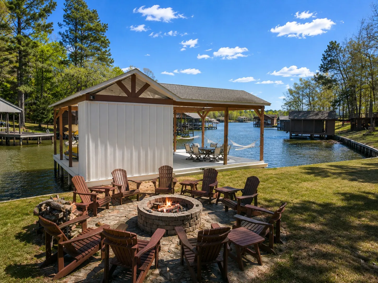 Single Family Residence For Sale in Franklin (TX) County , 203 King Laurence, Scroggins, Texas 75480, 3 Bedrooms, 2 Bathrooms, 2 Garage spaces, 1,481 Sqft, built in 1985, Price $799,000, mls#21278355, Real Estate Agent in Scroggins, Homes For Sale in Franklin (TX) county, Homes For Sale in Scroggins, Realtor in Scroggins Texas, Real Estate Brokerage Independent Realty Texas, Luminita Cordes Realtor