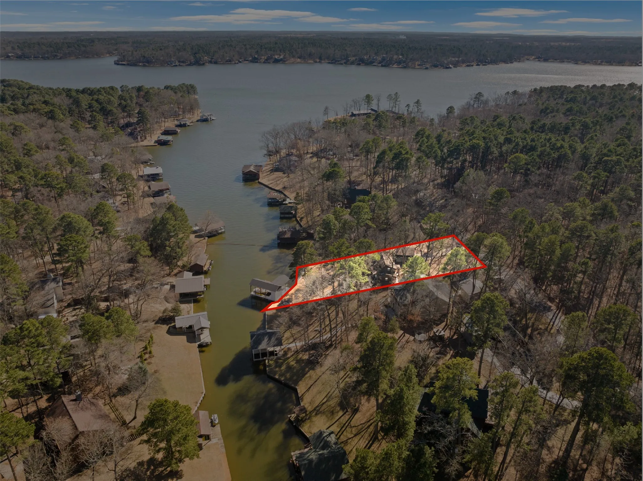 Single Family Residence For Sale in Franklin (TX) County , 203 King Laurence, Scroggins, Texas 75480, 3 Bedrooms, 2 Bathrooms, 2 Garage spaces, 1,481 Sqft, built in 1985, Price $799,000, mls#21278355, Real Estate Agent in Scroggins, Homes For Sale in Franklin (TX) county, Homes For Sale in Scroggins, Realtor in Scroggins Texas, Real Estate Brokerage Independent Realty Texas, Luminita Cordes Realtor