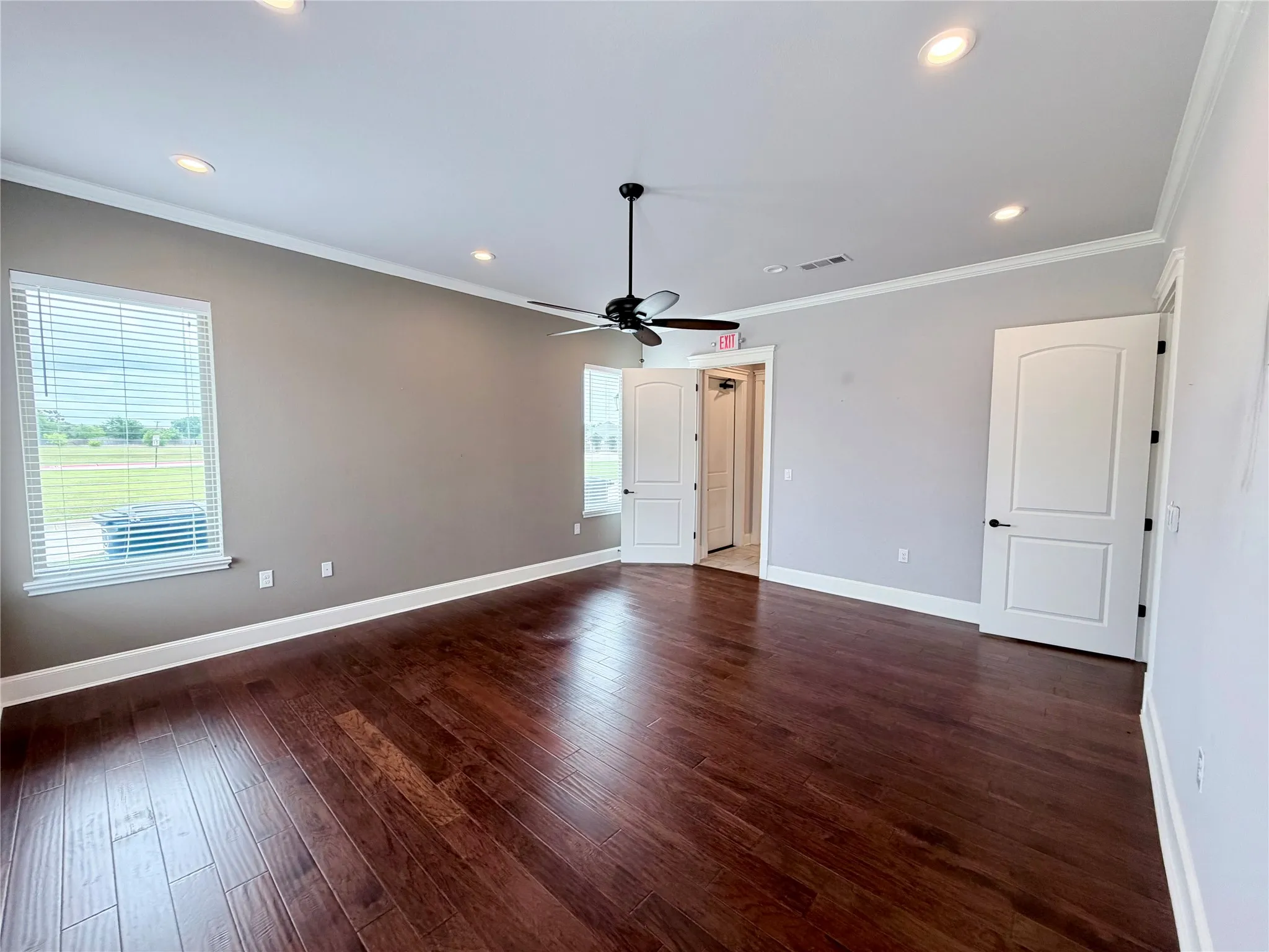Office For Rent in Ellis County , 101 Vintage Drive 100, Red Oak, Texas 75154, 0, 0, Garage spaces, 0 Sqft, built in 2018, mls#21278402, Real Estate Agent in Red Oak, Homes For Rent in Ellis county, Homes For Rent in Red Oak, Realtor in Red Oak Texas, Real Estate Brokerage Independent Realty Texas, Luminita Cordes Realtor