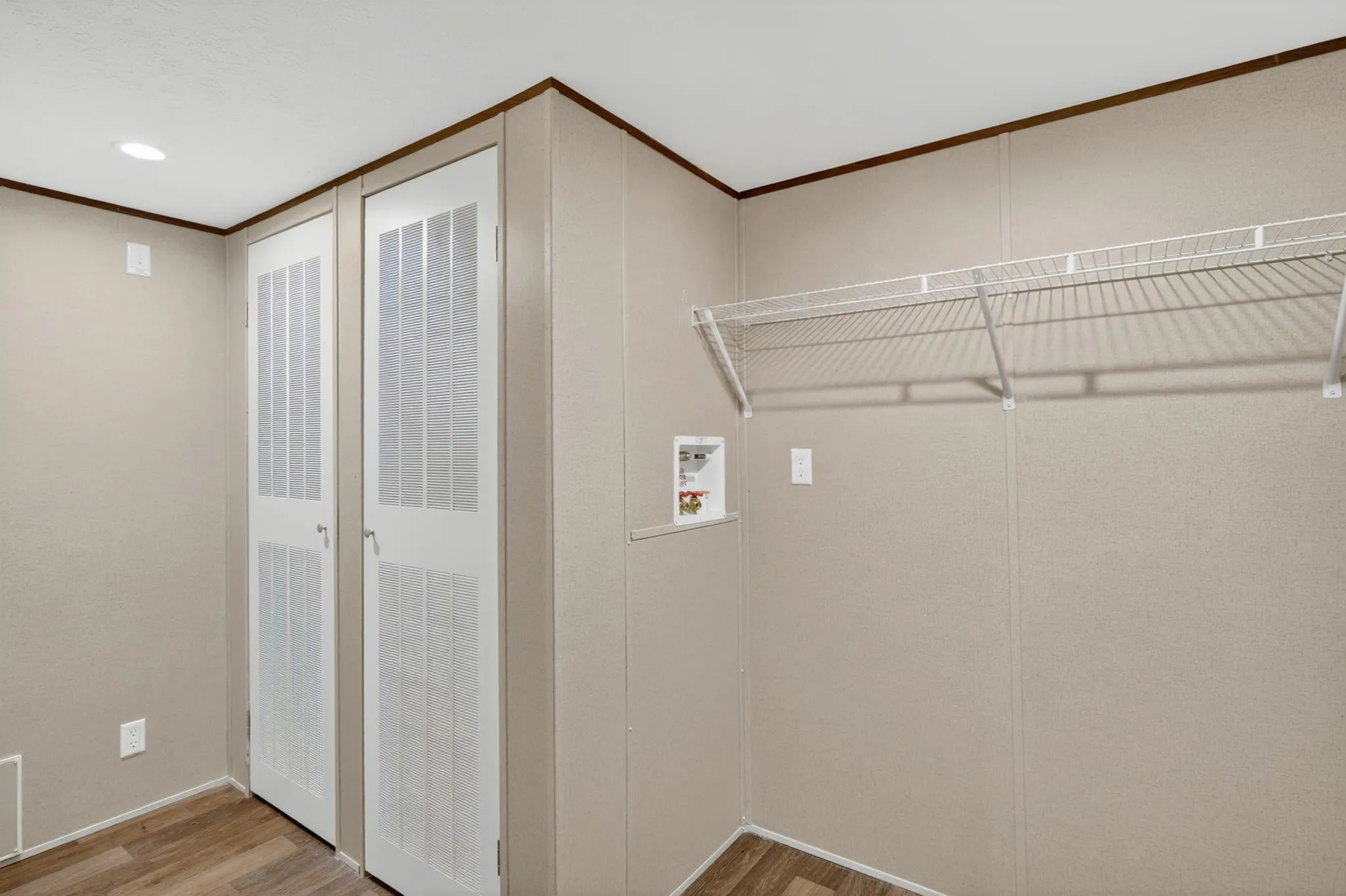Mobile Home For Sale in Wise County , 215 Overland Trail, Bridgeport, Texas 76426, 4 Bedroom, 2 Bathroom, Garage spaces, 1,475 Sqft, built in 2024, mls#21244430, Real Estate Agent in Bridgeport, Homes For Sale in Wise county, Homes For Sale in Bridgeport, Realtor in Bridgeport Texas, Real Estate Brokerage Independent Realty Texas, Luminita Cordes Realtor