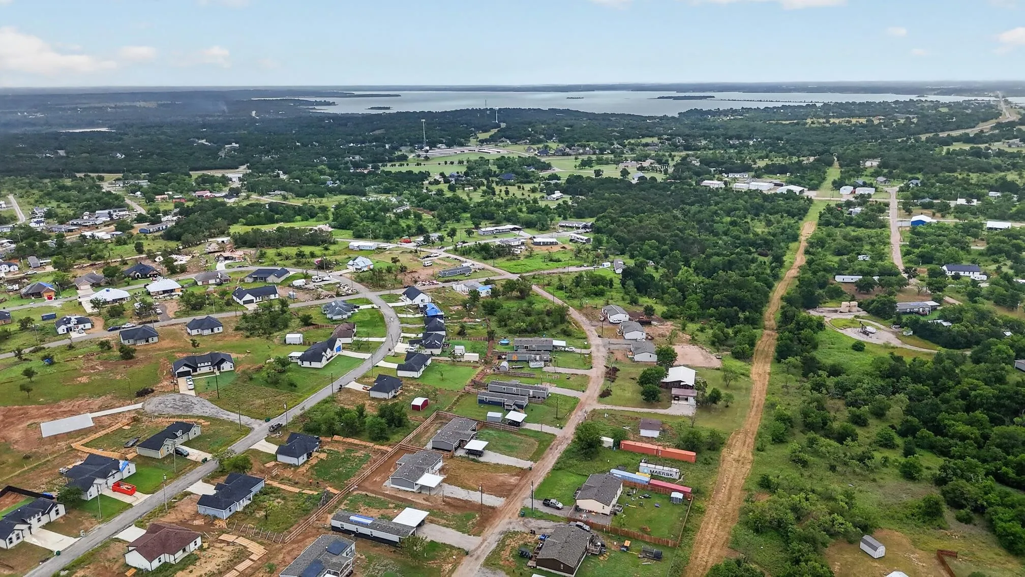 Mobile Home For Sale in Wise County , 215 Overland Trail, Bridgeport, Texas 76426, 4 Bedroom, 2 Bathroom, Garage spaces, 1,475 Sqft, built in 2024, mls#21244430, Real Estate Agent in Bridgeport, Homes For Sale in Wise county, Homes For Sale in Bridgeport, Realtor in Bridgeport Texas, Real Estate Brokerage Independent Realty Texas, Luminita Cordes Realtor
