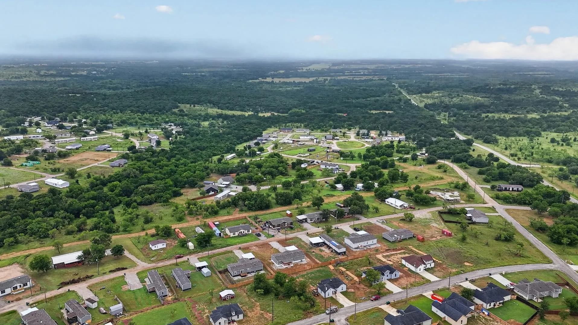 Mobile Home For Sale in Wise County , 215 Overland Trail, Bridgeport, Texas 76426, 4 Bedroom, 2 Bathroom, Garage spaces, 1,475 Sqft, built in 2024, mls#21244430, Real Estate Agent in Bridgeport, Homes For Sale in Wise county, Homes For Sale in Bridgeport, Realtor in Bridgeport Texas, Real Estate Brokerage Independent Realty Texas, Luminita Cordes Realtor