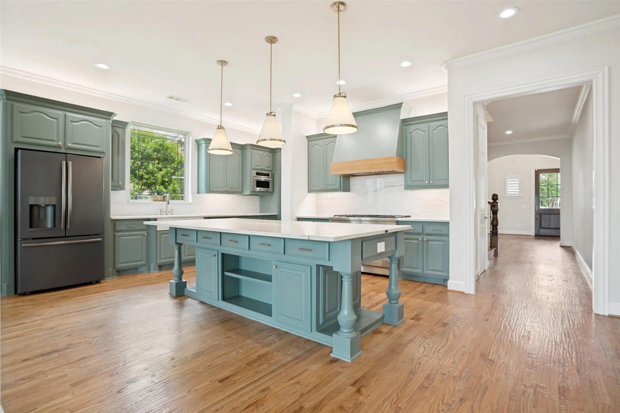 Single Family Residence For Sale in Denton County , 11733 Bent Creek Trail, Frisco, Texas 75033, 4 Bedroom, 4 Bathroom, 3 Garage spaces, 3,942 Sqft, built in 2002, mls#21278488, Real Estate Agent in Frisco, Homes For Sale in Denton county, Homes For Sale in Frisco, Realtor in Frisco Texas, Real Estate Brokerage Independent Realty Texas, Luminita Cordes Realtor