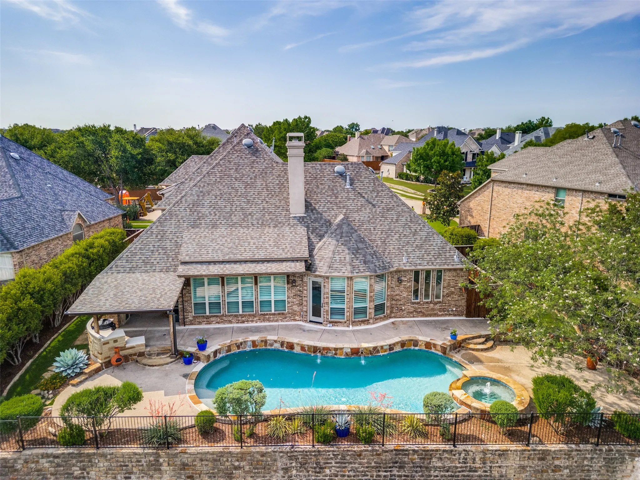 Single Family Residence For Sale in Denton County , 11733 Bent Creek Trail, Frisco, Texas 75033, 4 Bedroom, 4 Bathroom, 3 Garage spaces, 3,942 Sqft, built in 2002, mls#21278488, Real Estate Agent in Frisco, Homes For Sale in Denton county, Homes For Sale in Frisco, Realtor in Frisco Texas, Real Estate Brokerage Independent Realty Texas, Luminita Cordes Realtor