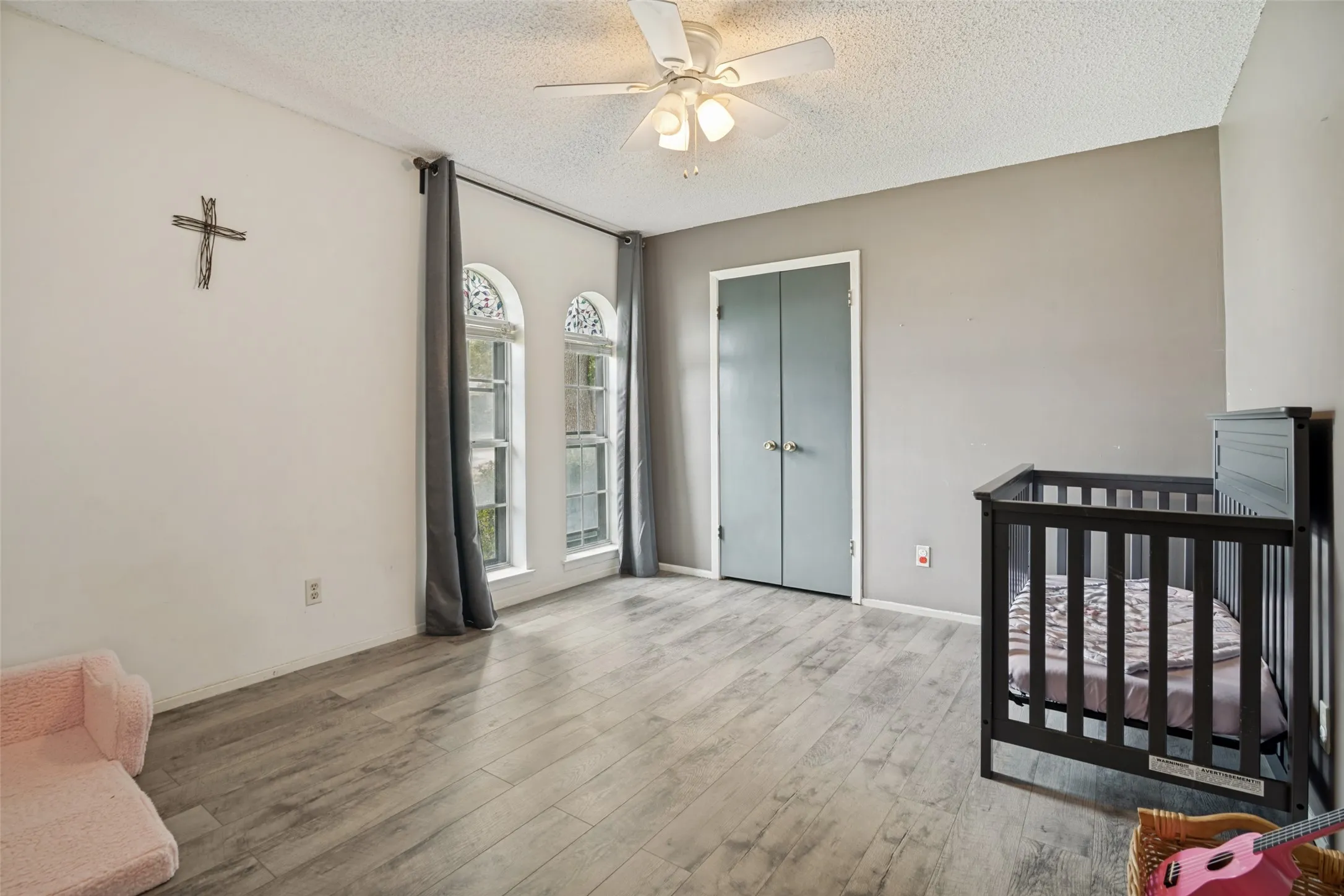 Single Family Residence For Sale in Dallas County , 1217 Gardengate Circle, Garland, Texas 75043, 4 Bedroom, 2 Bathroom, Garage spaces, 2,299 Sqft, built in 1976, mls#21277214, Real Estate Agent in Garland, Homes For Sale in Dallas county, Homes For Sale in Garland, Realtor in Garland Texas, Real Estate Brokerage Independent Realty Texas, Luminita Cordes Realtor
