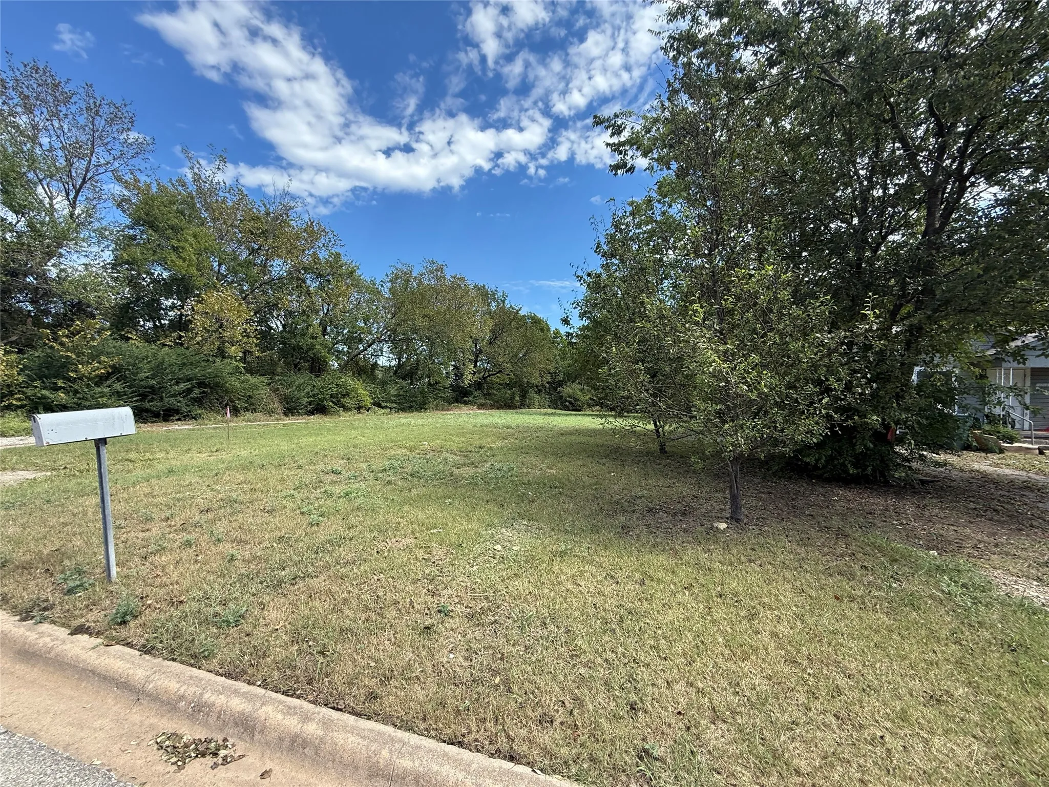 Unimproved Land For Sale in Grayson County , 1721 N Hoard Avenue, Sherman, Texas 75090, 0, 0, Garage spaces, 0 Sqft, built in 0, mls#21277272, Real Estate Agent in Sherman, Homes For Sale in Grayson county, Homes For Sale in Sherman, Realtor in Sherman Texas, Real Estate Brokerage Independent Realty Texas, Luminita Cordes Realtor