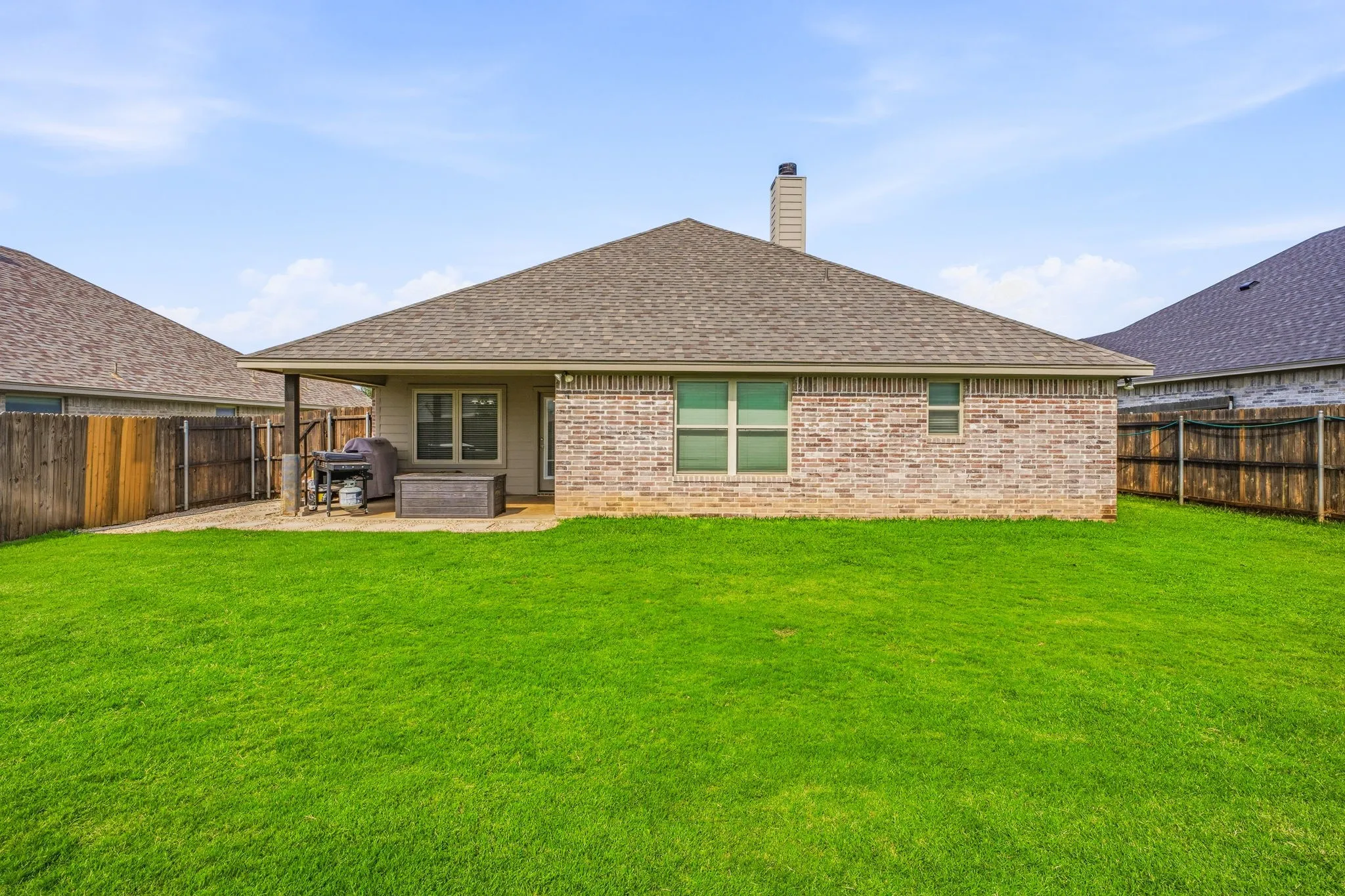 Single Family Residence For Sale in Hood County , 123 Donna Circle, Granbury, Texas 76049, 3 Bedroom, 2 Bathroom, 2 Garage spaces, 1,810 Sqft, built in 2017, mls#21277899, Real Estate Agent in Granbury, Homes For Sale in Hood county, Homes For Sale in Granbury, Realtor in Granbury Texas, Real Estate Brokerage Independent Realty Texas, Luminita Cordes Realtor