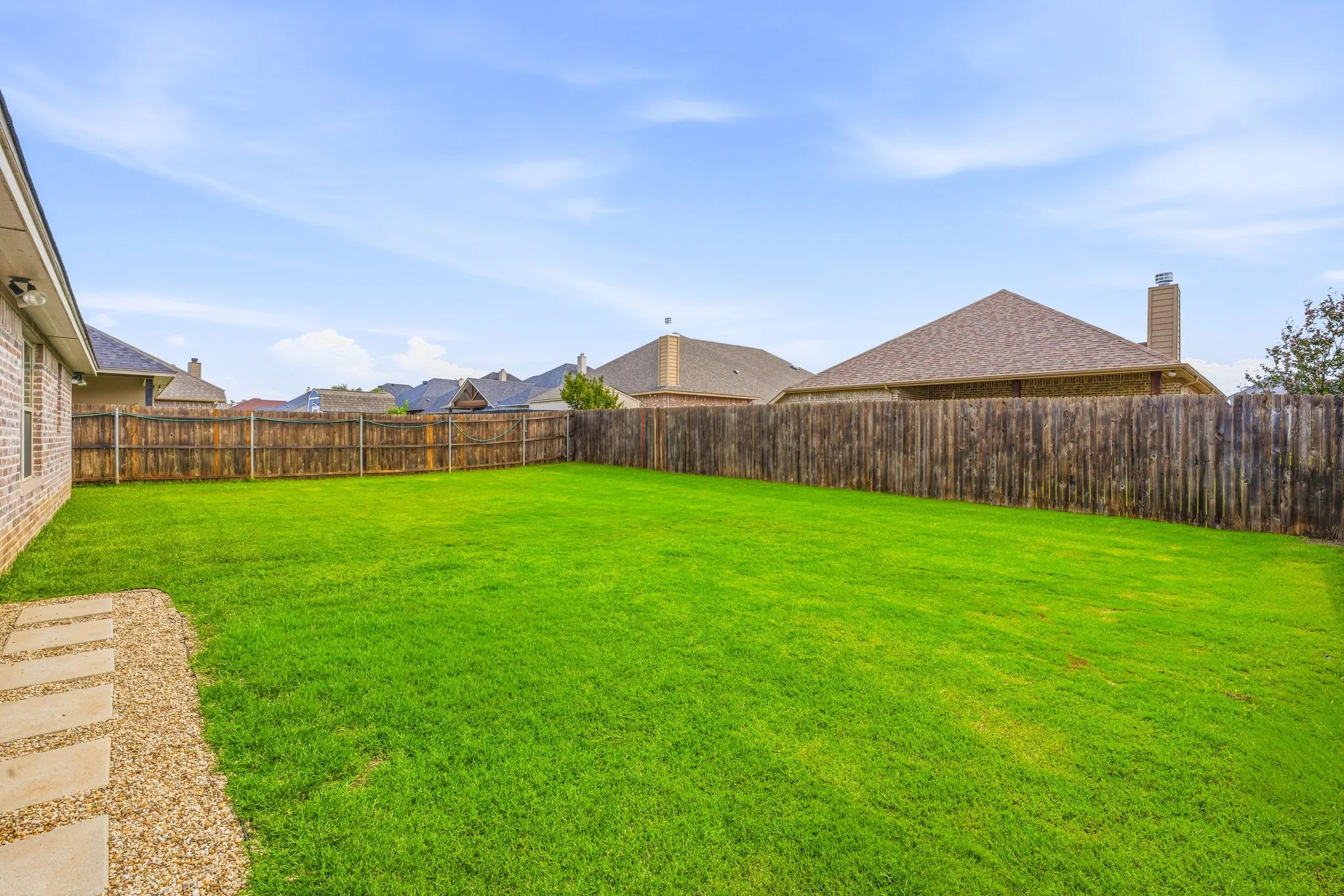 Single Family Residence For Sale in Hood County , 123 Donna Circle, Granbury, Texas 76049, 3 Bedroom, 2 Bathroom, 2 Garage spaces, 1,810 Sqft, built in 2017, mls#21277899, Real Estate Agent in Granbury, Homes For Sale in Hood county, Homes For Sale in Granbury, Realtor in Granbury Texas, Real Estate Brokerage Independent Realty Texas, Luminita Cordes Realtor