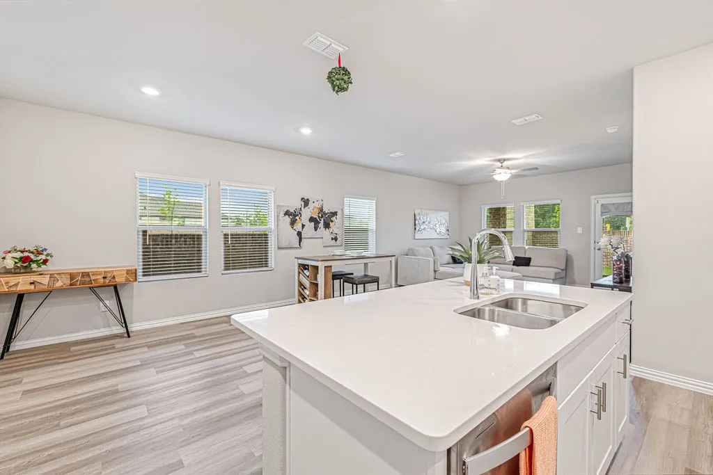 Single Family Residence For Sale in Collin County , 610 Melody Hill Drive, Princeton, Texas 75071, 4 Bedroom, 3 Bathroom, 2 Garage spaces, 2,359 Sqft, built in 2024, mls#21278193, Real Estate Agent in Princeton, Homes For Sale in Collin county, Homes For Sale in Princeton, Realtor in Princeton Texas, Real Estate Brokerage Independent Realty Texas, Luminita Cordes Realtor