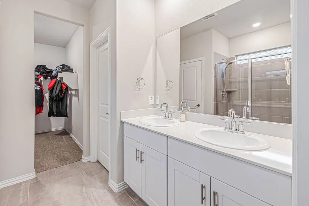 Single Family Residence For Sale in Collin County , 610 Melody Hill Drive, Princeton, Texas 75071, 4 Bedroom, 3 Bathroom, 2 Garage spaces, 2,359 Sqft, built in 2024, mls#21278193, Real Estate Agent in Princeton, Homes For Sale in Collin county, Homes For Sale in Princeton, Realtor in Princeton Texas, Real Estate Brokerage Independent Realty Texas, Luminita Cordes Realtor